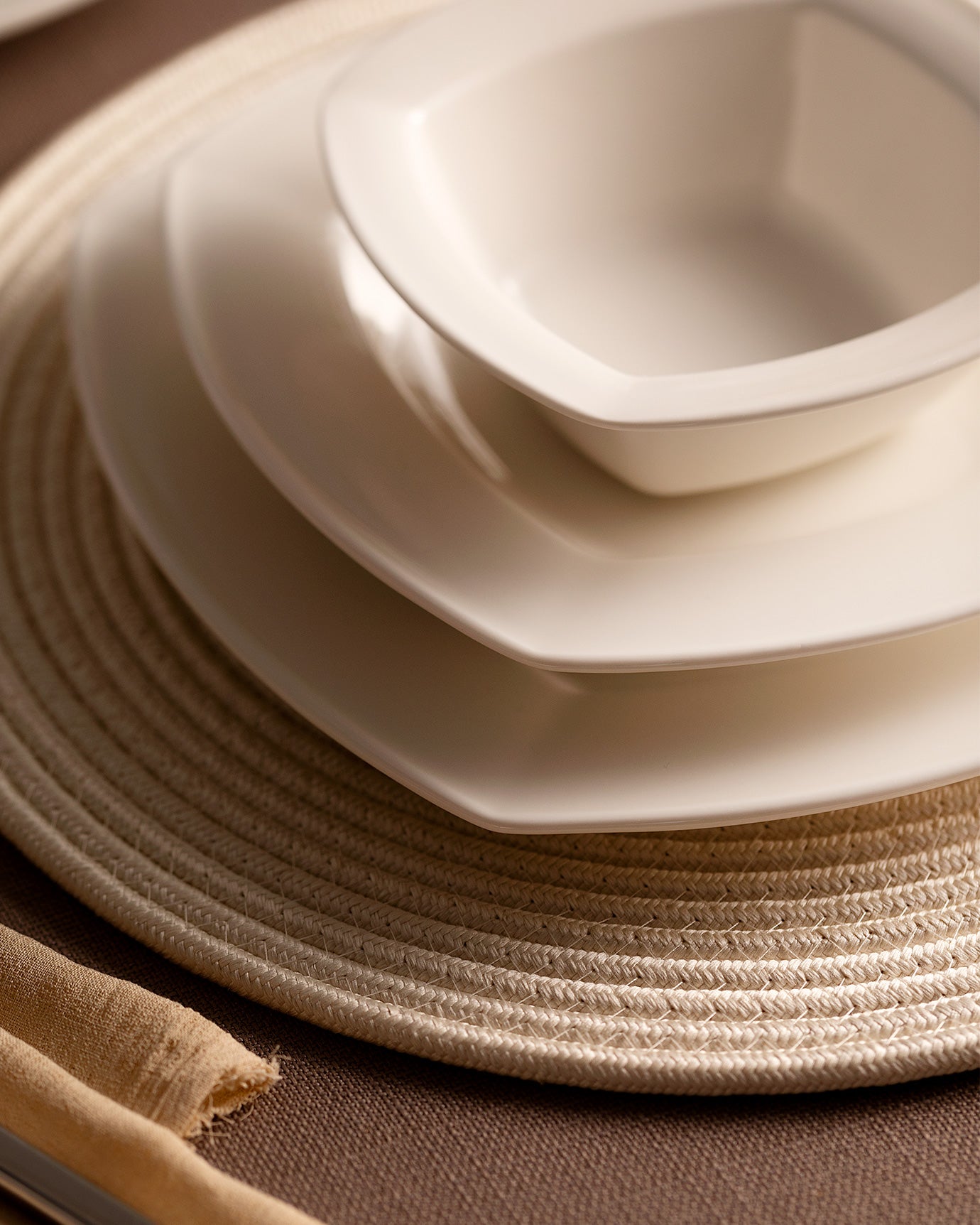 Noya Dinner Set  24 Pcs - Madame Coco JO