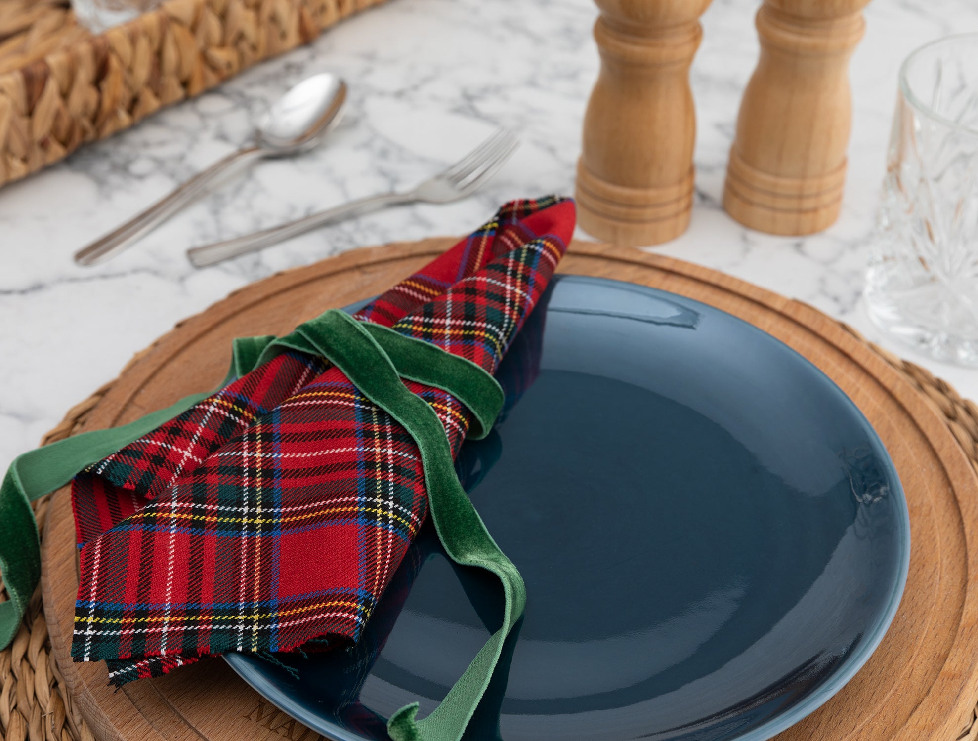 Fantine Cake Plate - Madame Coco JO