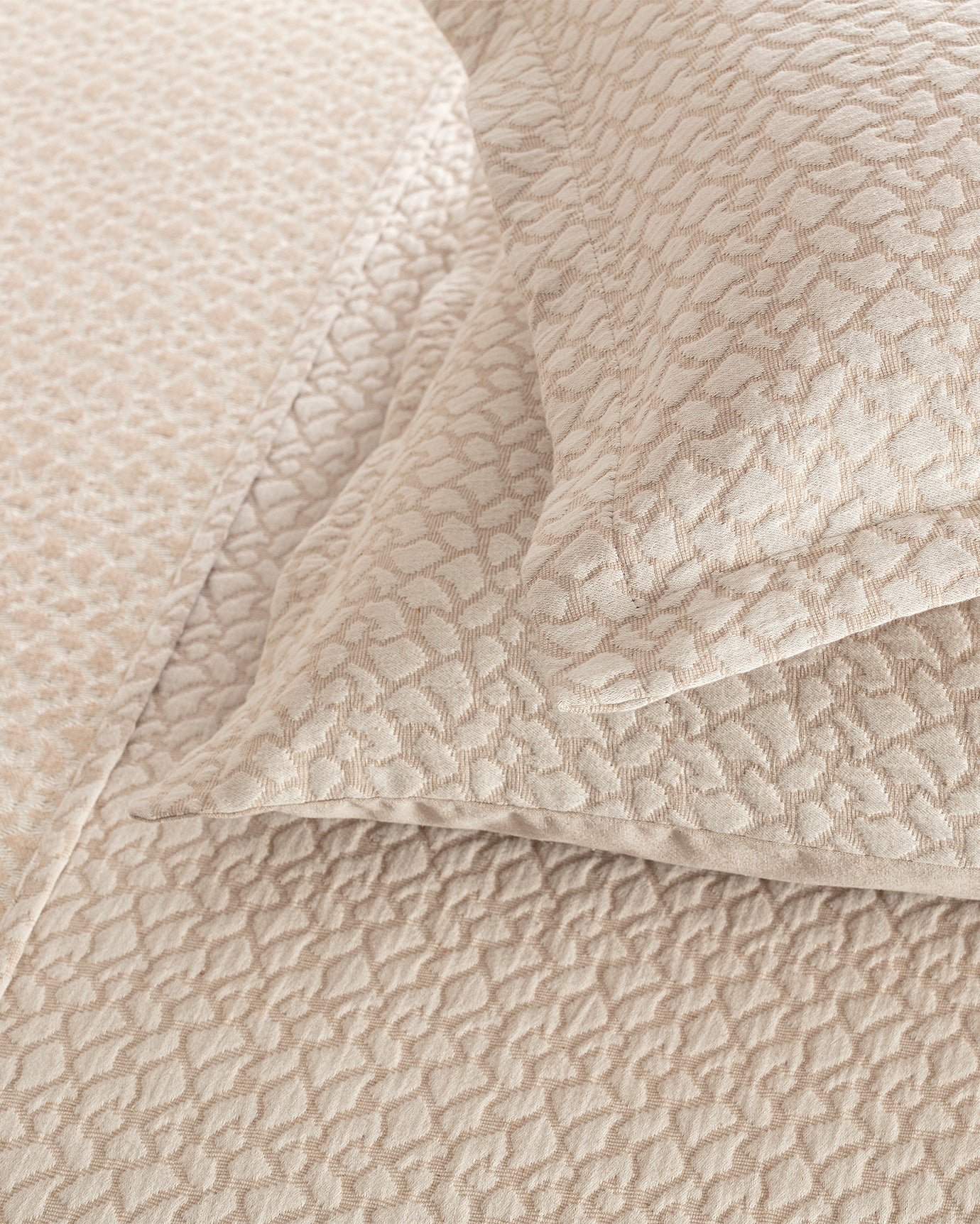 Ordre Double Size Bedspread - Madame Coco JO