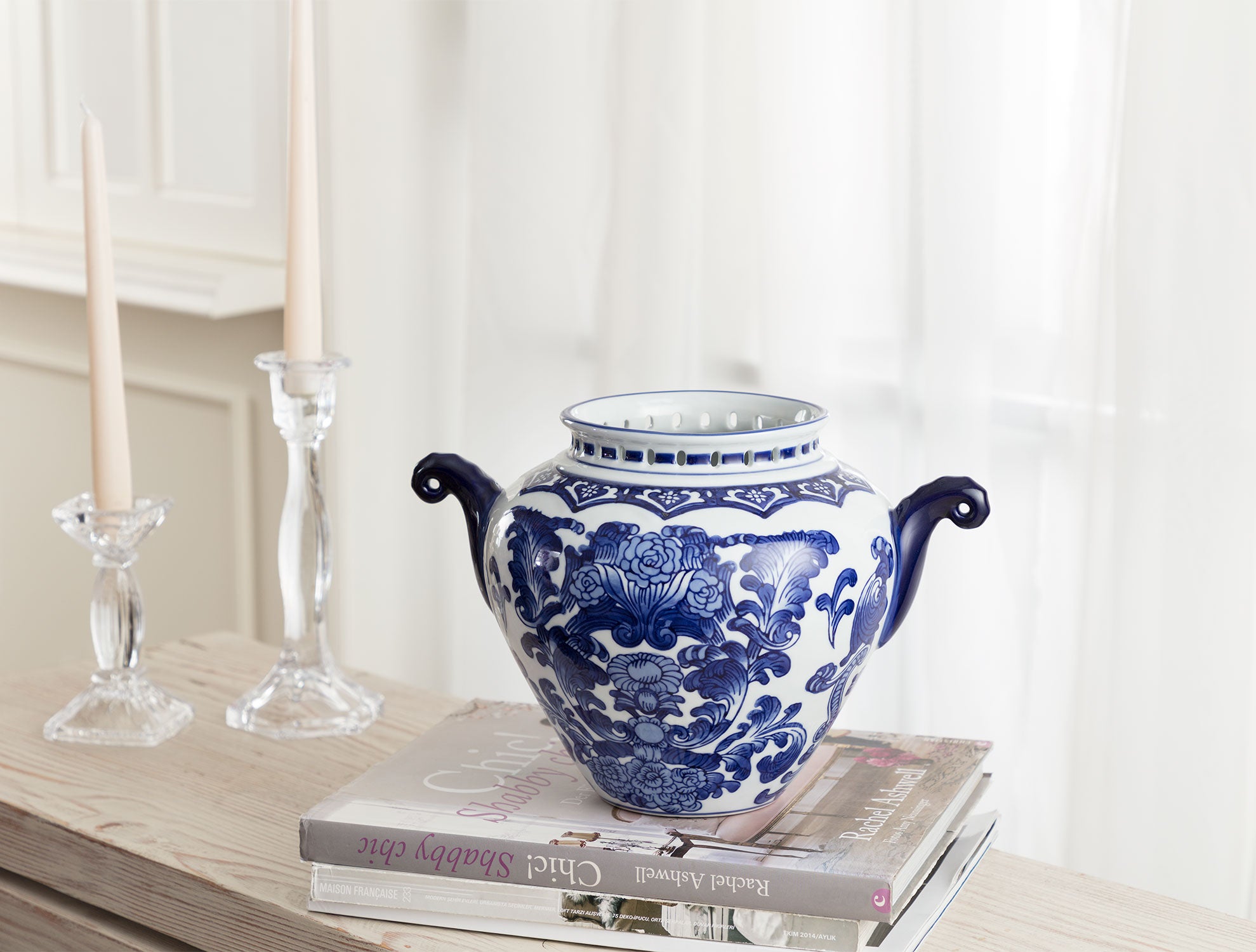 Angers Vase - Madame Coco JO