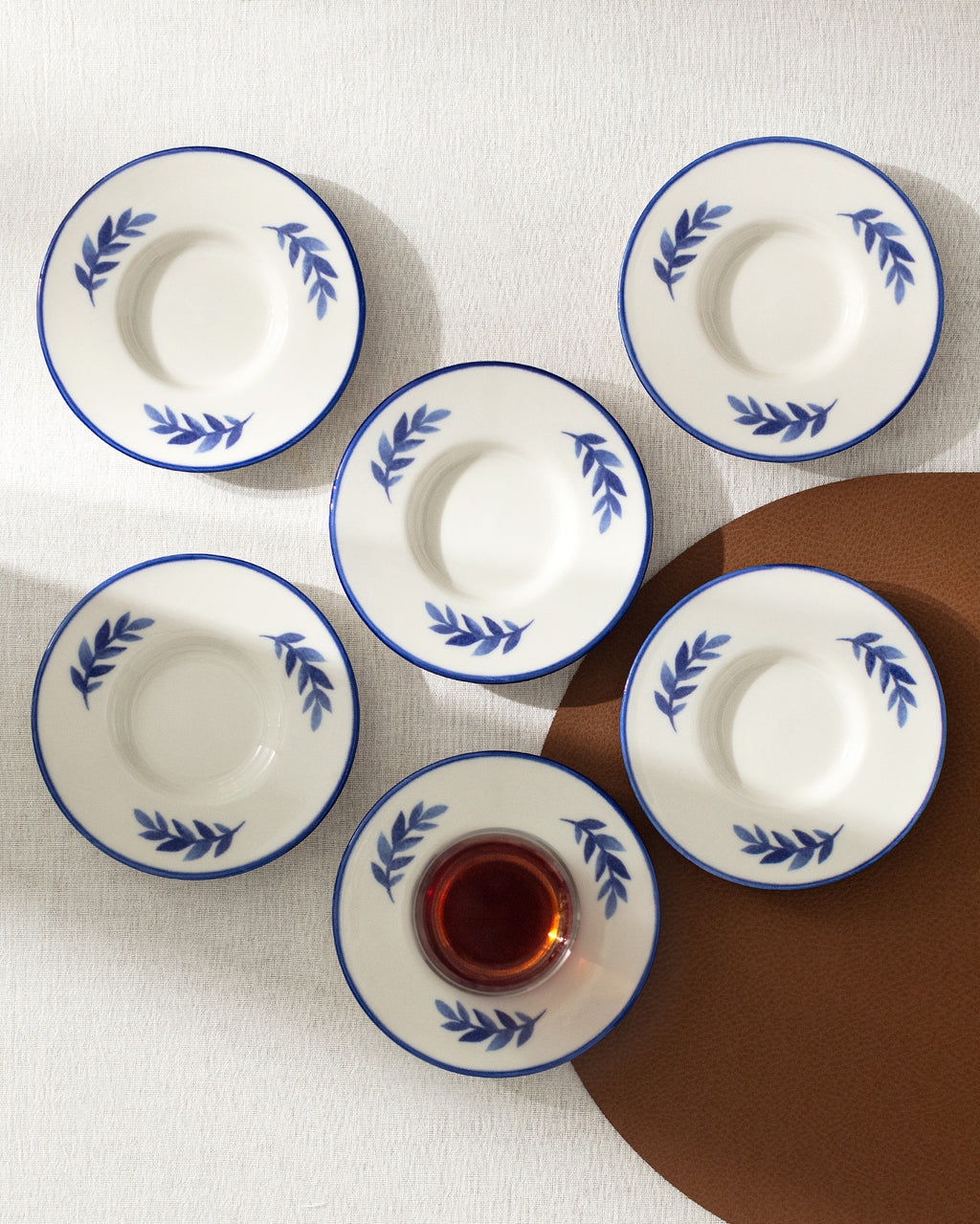 Luxe Feuille 6-piece Tea Glass Saucer Set - Madame Coco JO