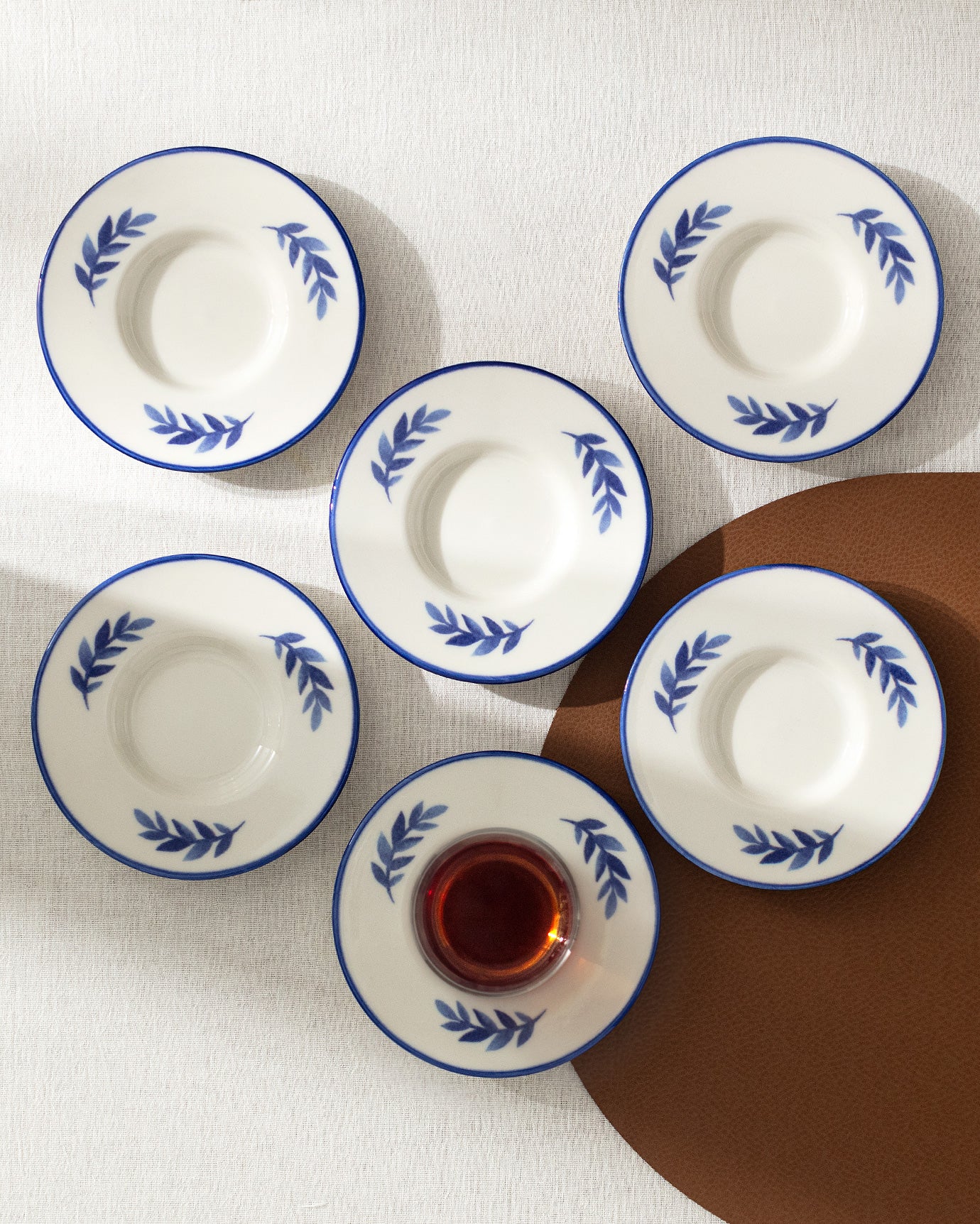 Luxe Feuille 6-piece Tea Glass Saucer Set - Madame Coco JO