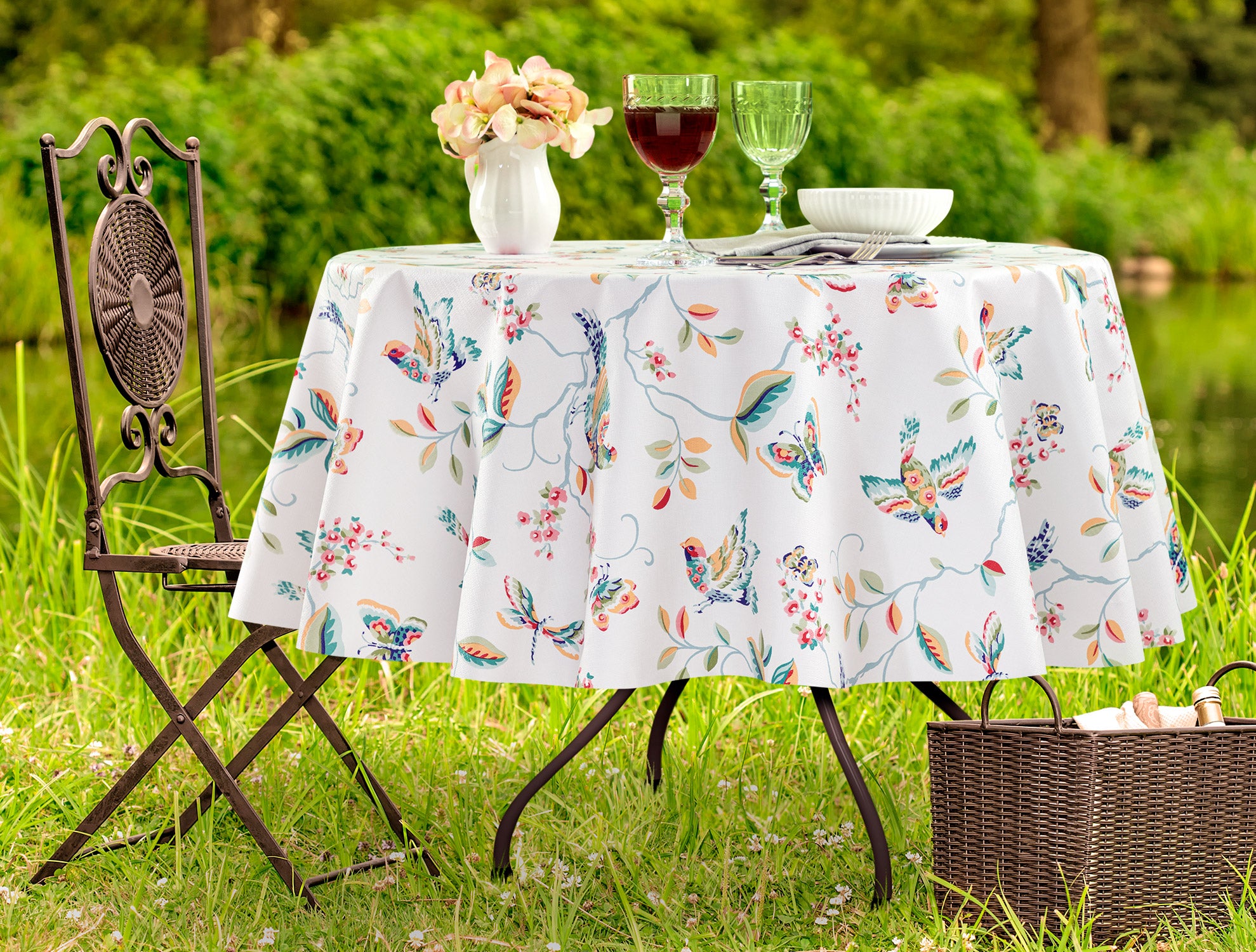 Violet Pvc Table Cloth - Madame Coco JO
