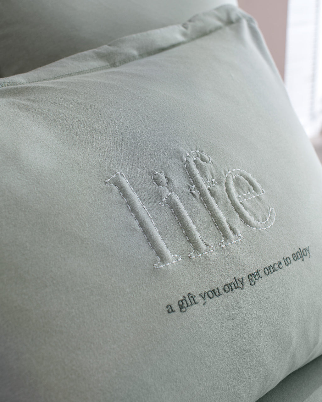 Cassis Cotton Comforter Set - Madame Coco JO