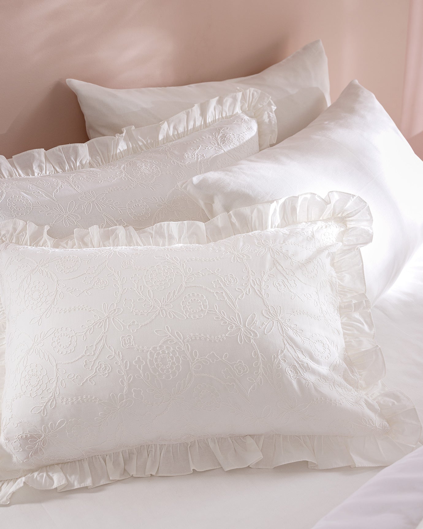 Aulne Kıng Sıze Embroıdery Duvet Cover Set - Madame Coco JO