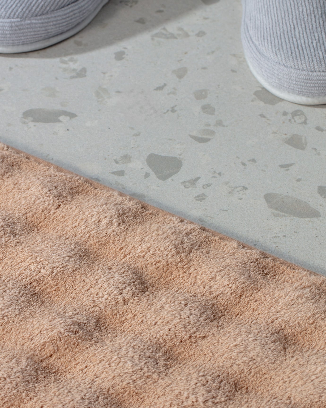 Reflet Bubble 2-piece Bath Mat - Madame Coco JO