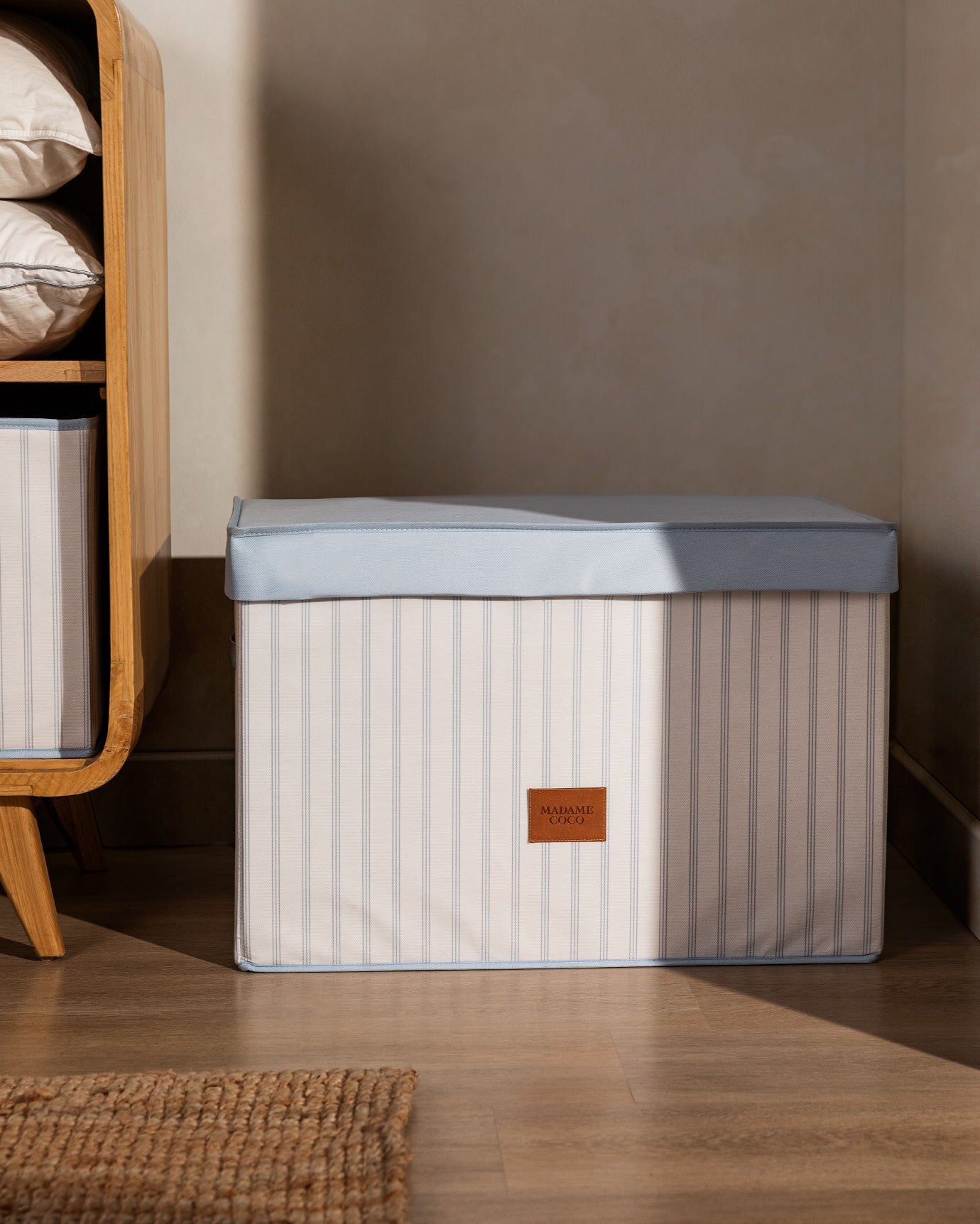 Nuage Regulatory Box With Lid - Madame Coco JO
