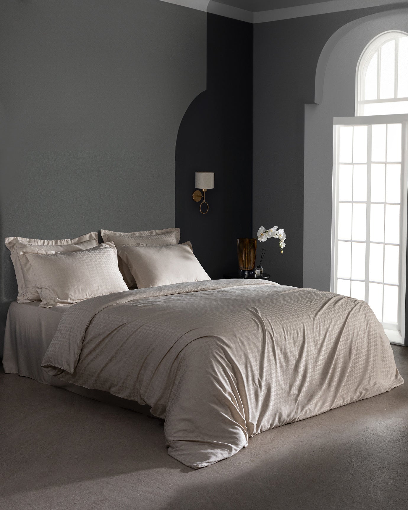 Lune Double Size Bamboo Satin Duvet Cover Set - Madame Coco JO