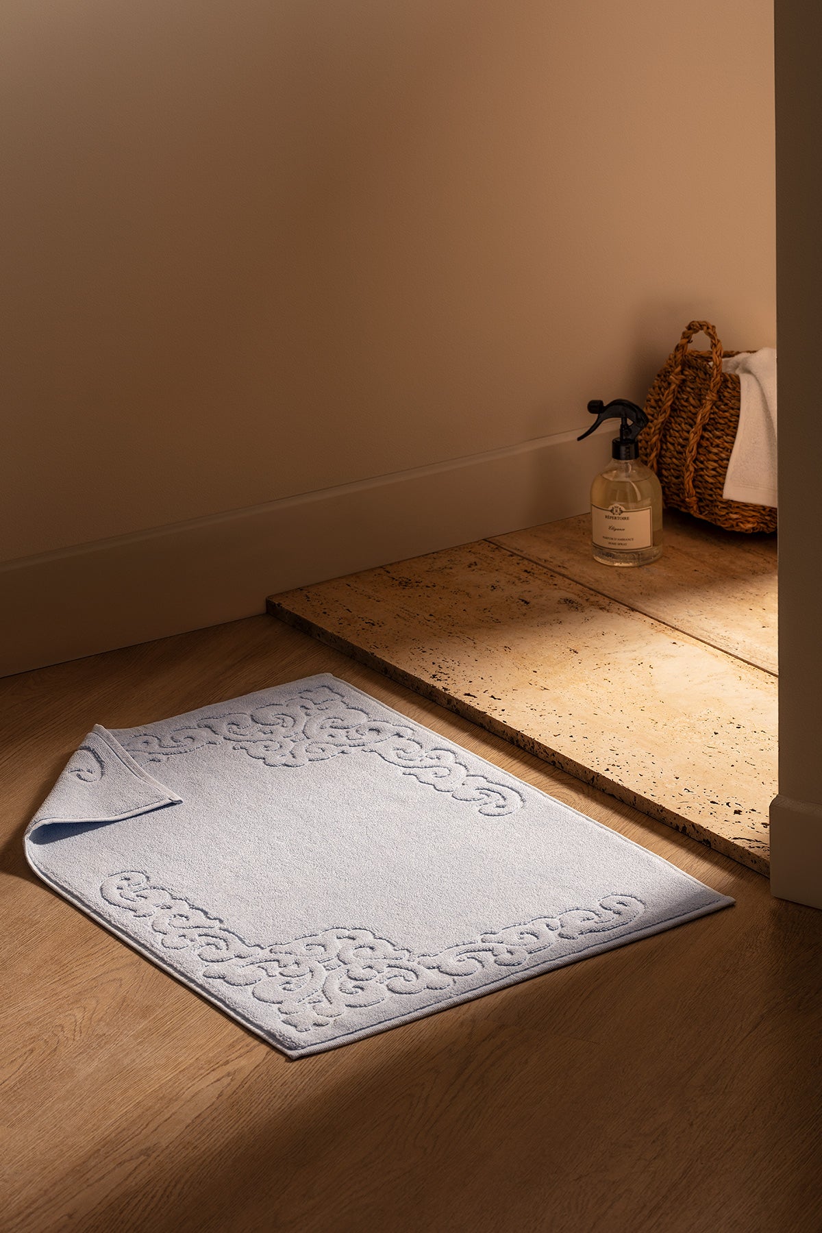 Orlena Foot Towel - Madame Coco JO