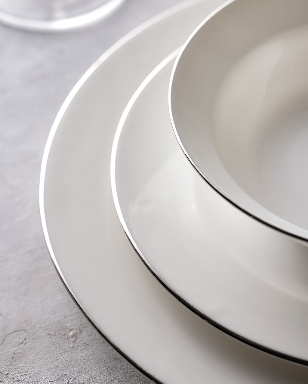 Galena 24 Piece Dinner Set Gold/platinum - Madame Coco JO