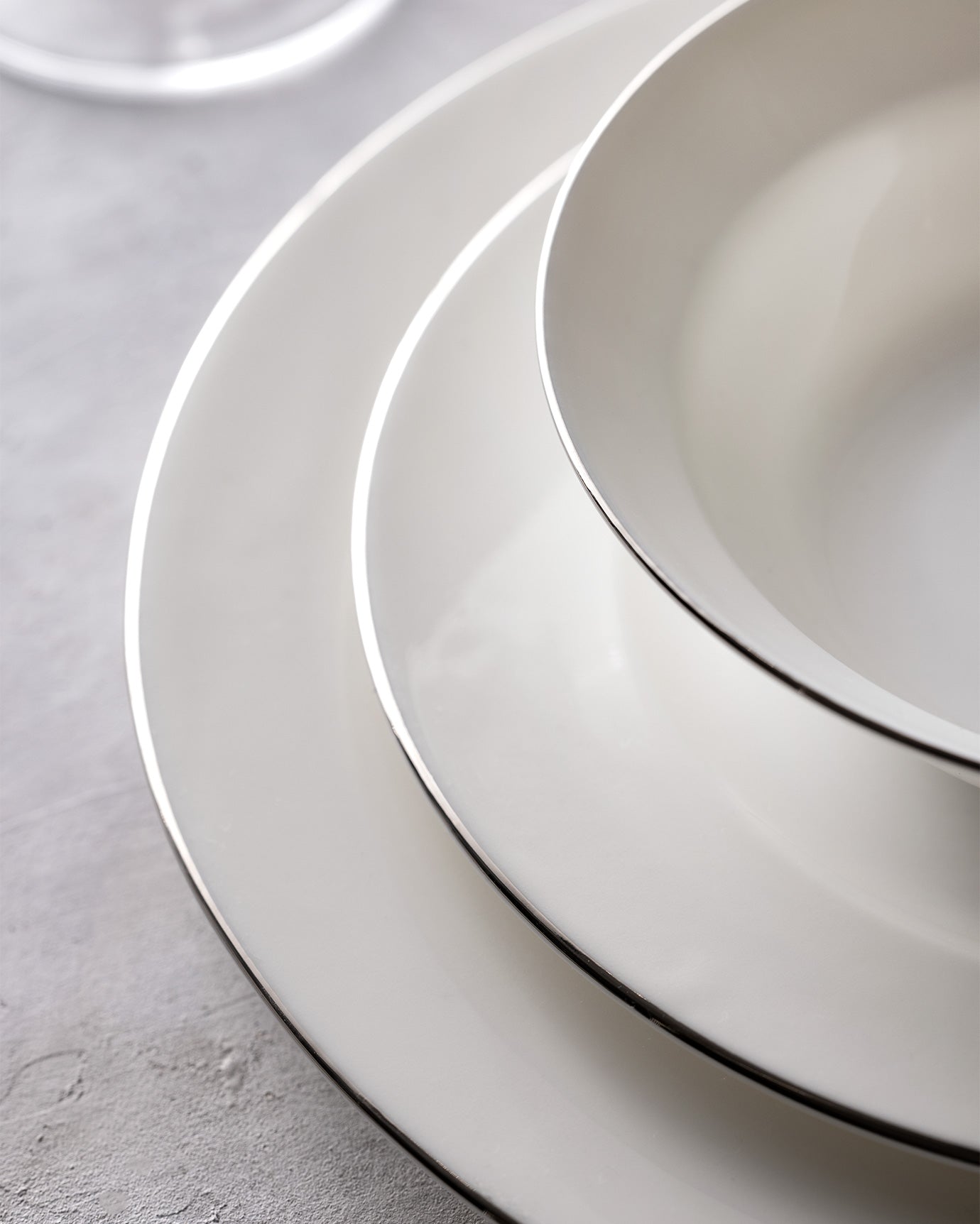 Galena 24 Piece Dinner Set Gold/platinum - Madame Coco JO