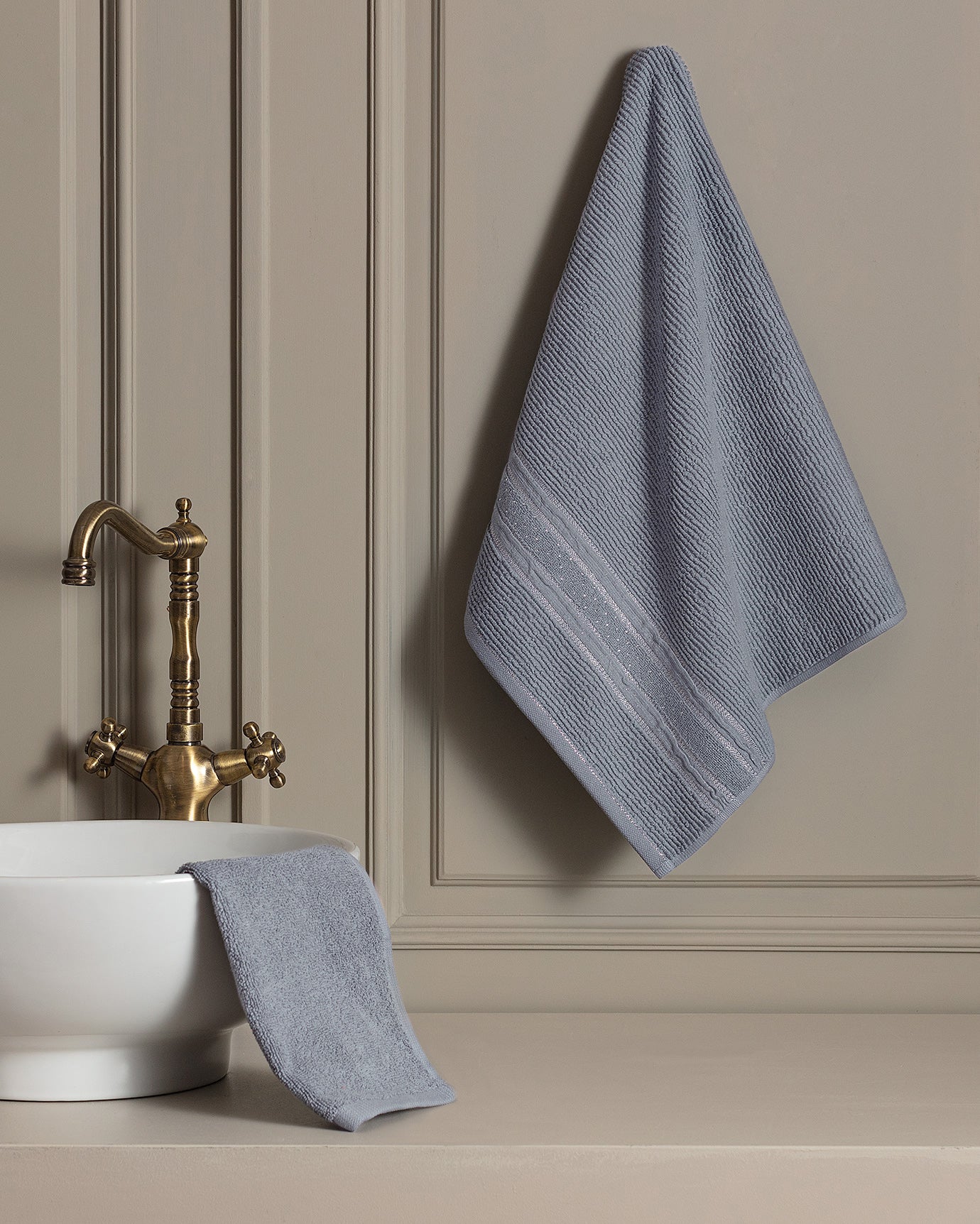 Alice Face Towel - Madame Coco JO