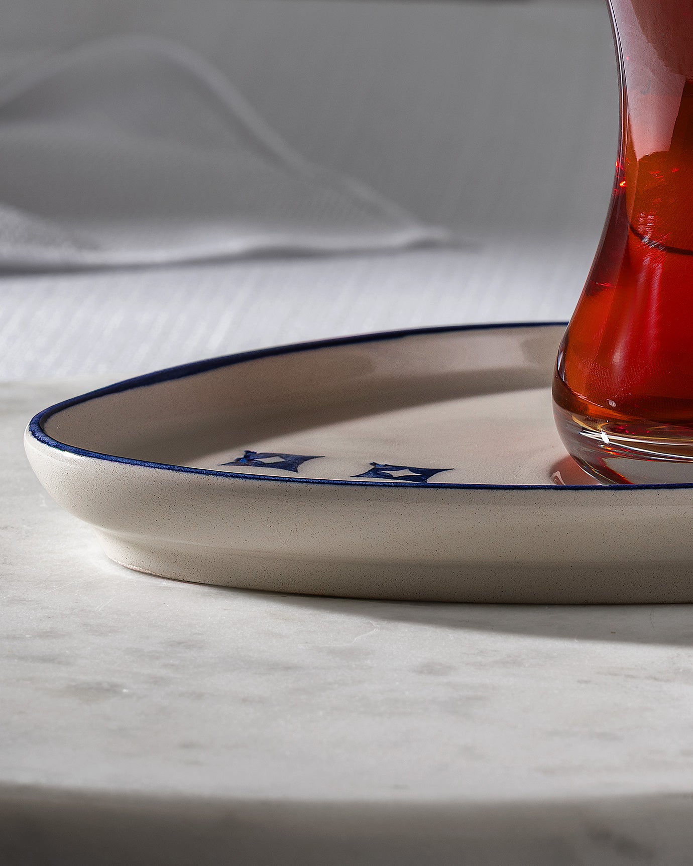 Vie Rouge Bourges 4-piece Tea Set - Madame Coco JO