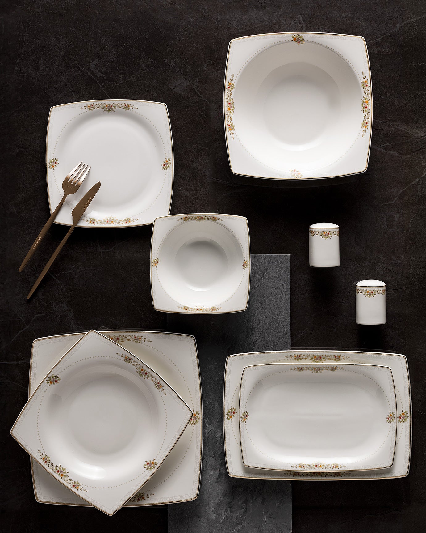 Alice 56 Piece Dinner Set - Madame Coco JO