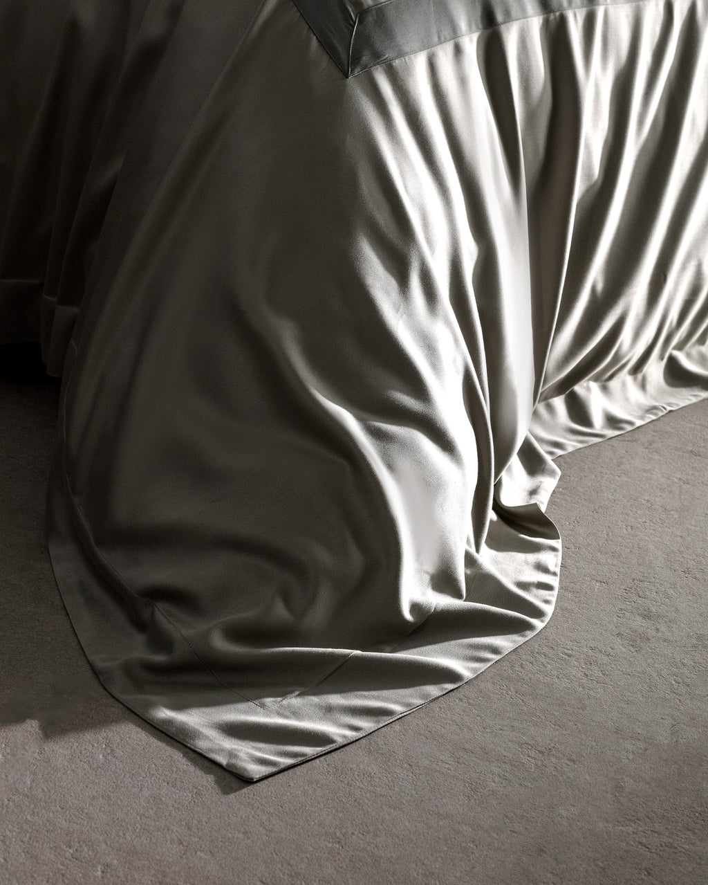 Samoa Double Size Bamboo Satin Duvet Cover Set - Madame Coco JO