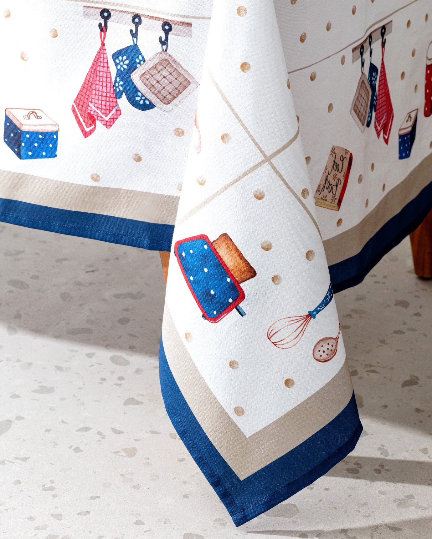 Asonne Table Cloth - Madame Coco JO