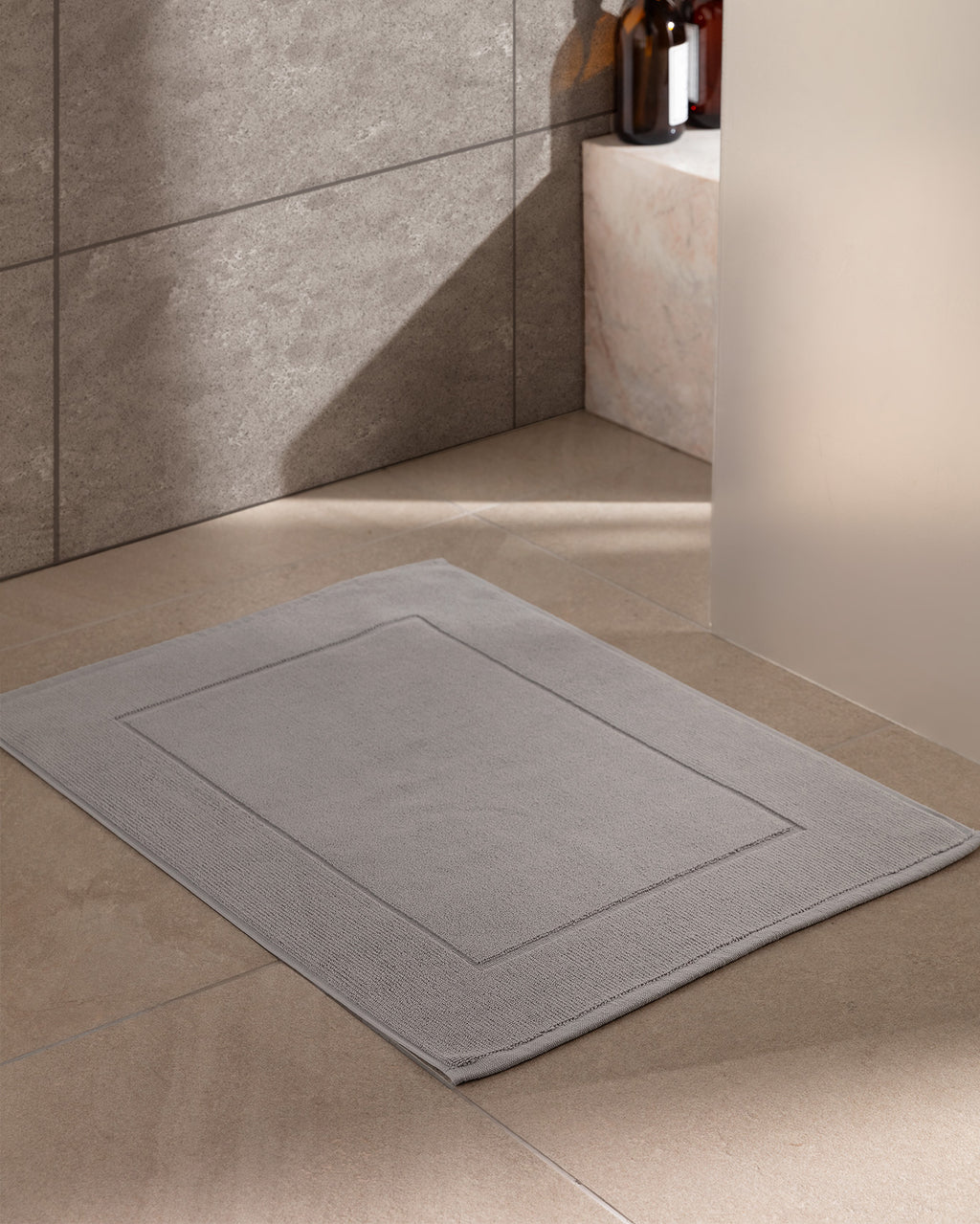 Stripe Armure Foot Towel - Madame Coco JO