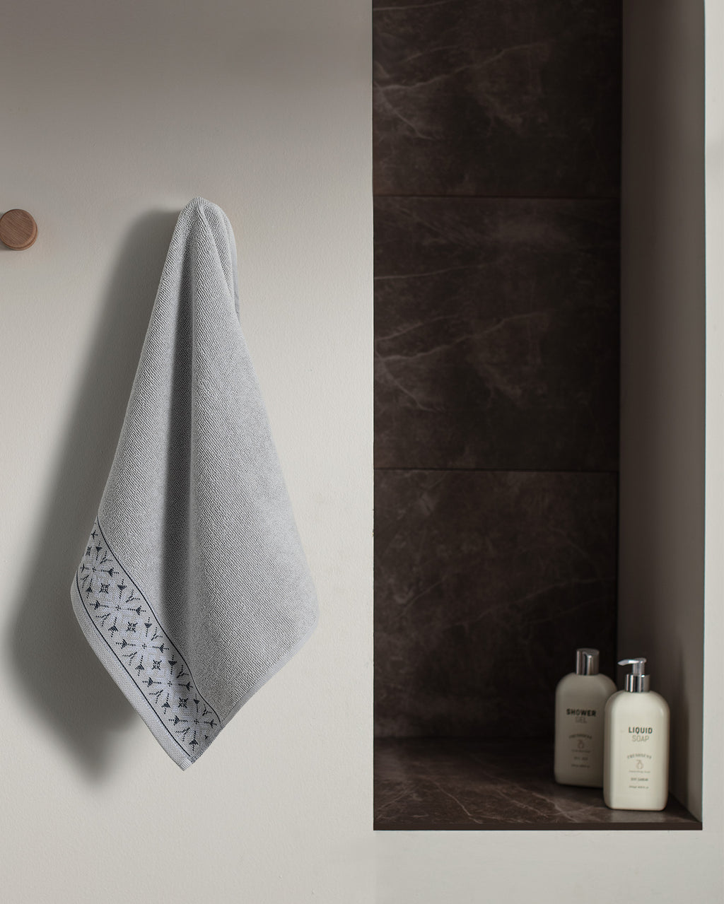 Caresse Face Towel - Madame Coco JO