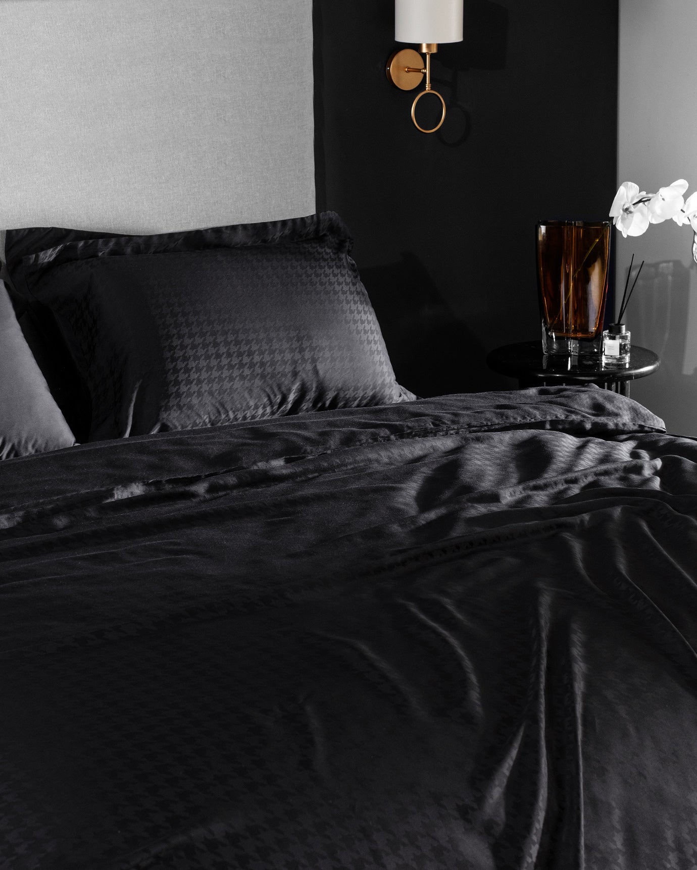 Lune King Size Bamboo Satin Duvet Cover Set - Madame Coco JO