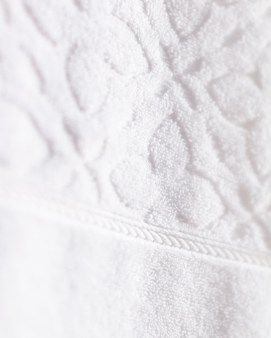 Chance Jacquard Bath Towel - Madame Coco JO