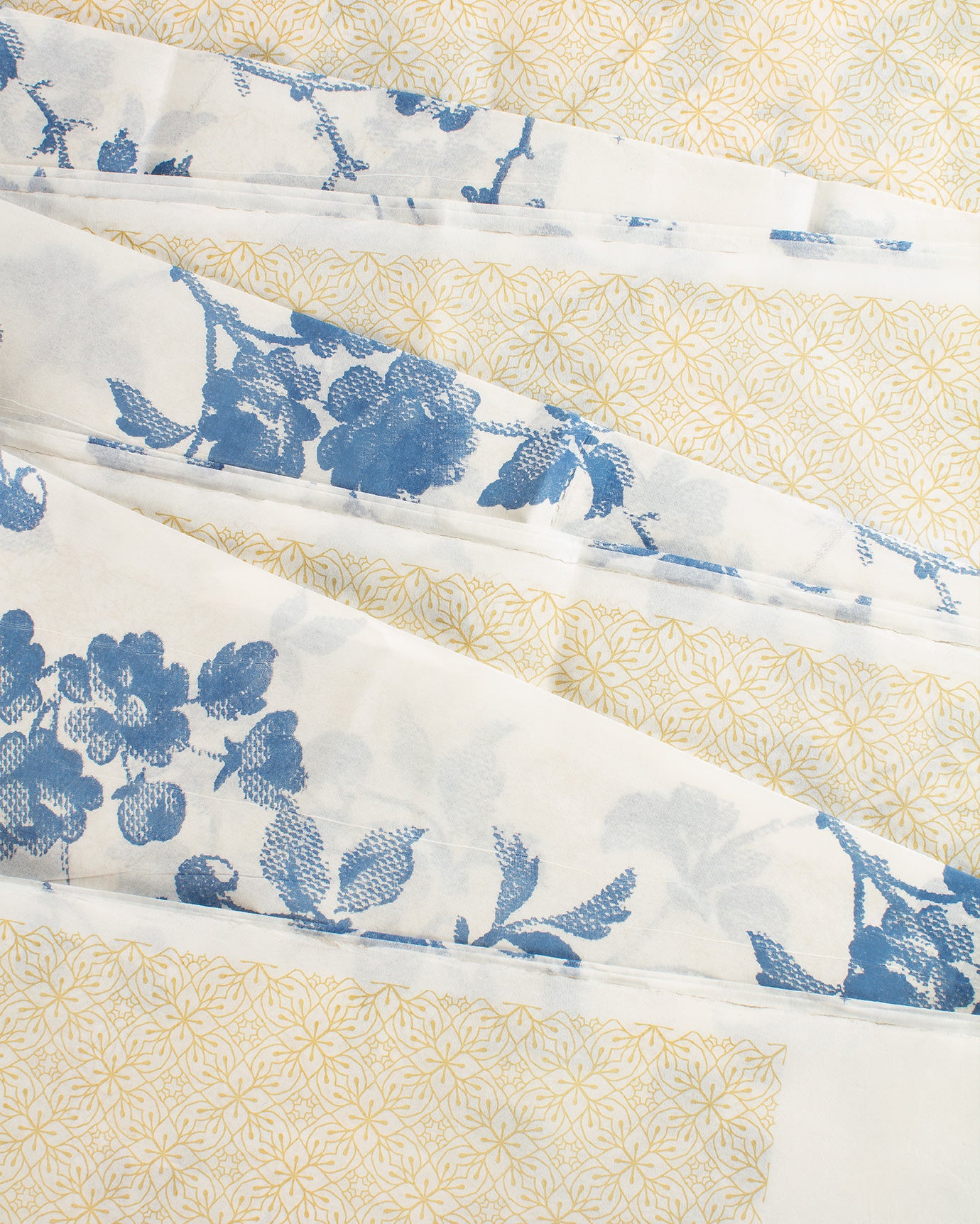 Laurette Disposable Tablecloth - Madame Coco JO