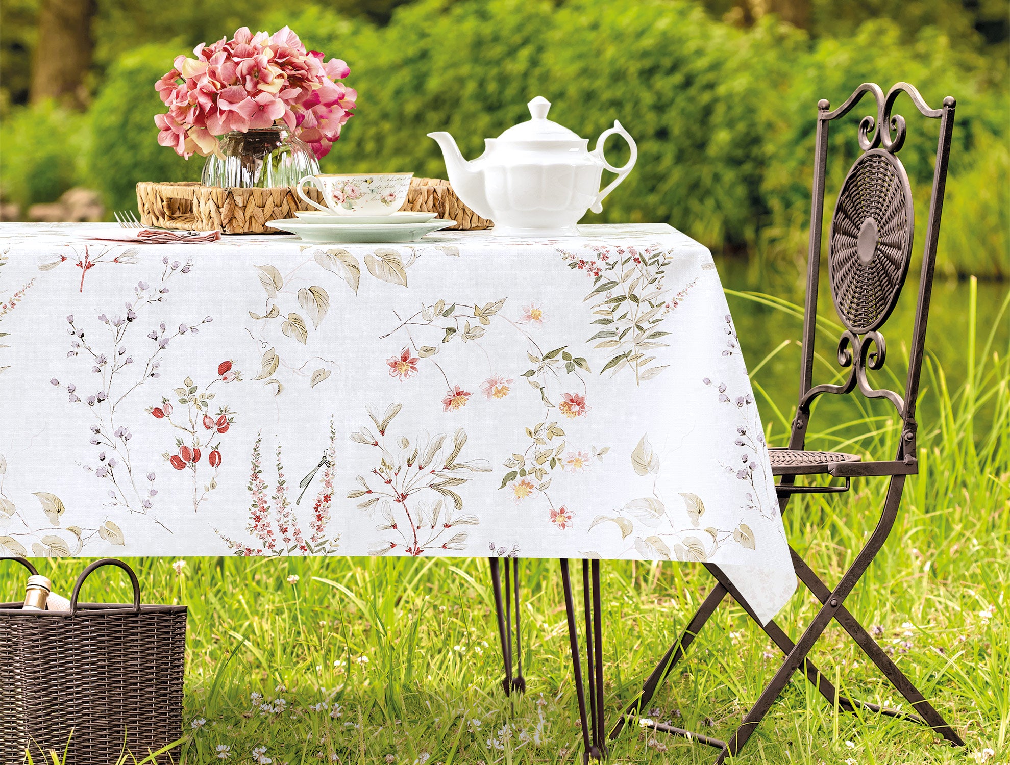 Gemma Table Cloth - Madame Coco JO