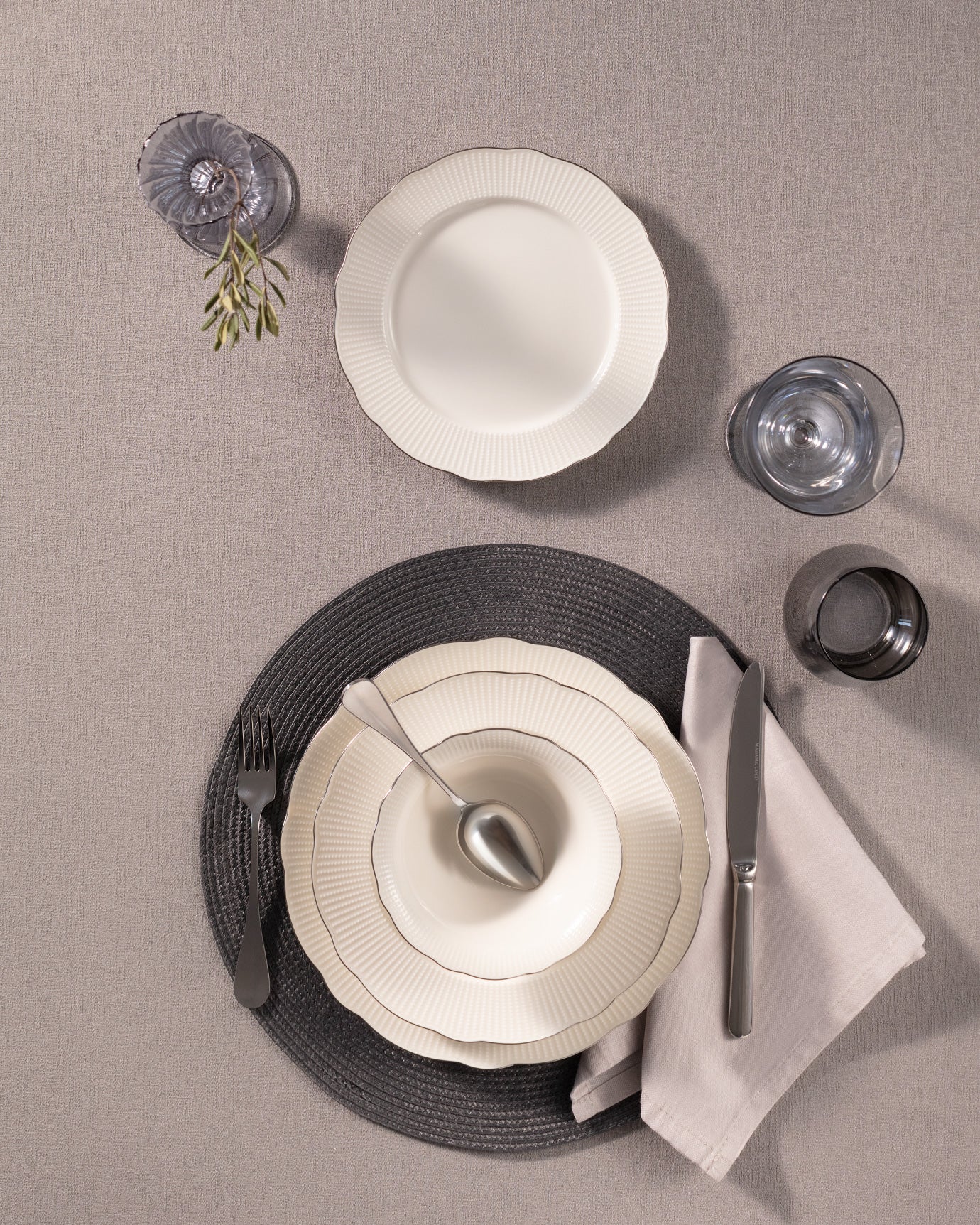 Delron Dinner Set  24 Pcs - Madame Coco JO