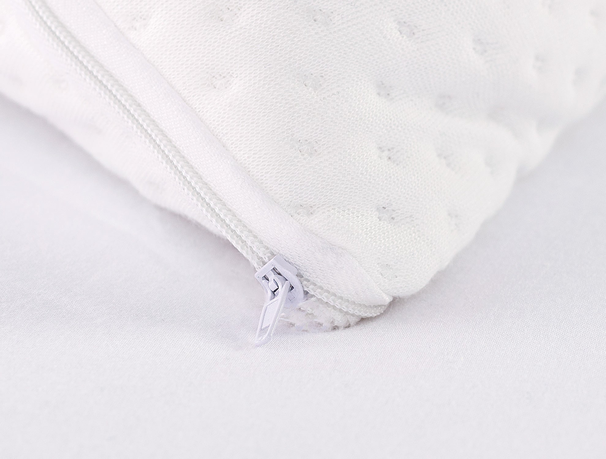 Elicia Waterproof Pillow Protector - Madame Coco JO