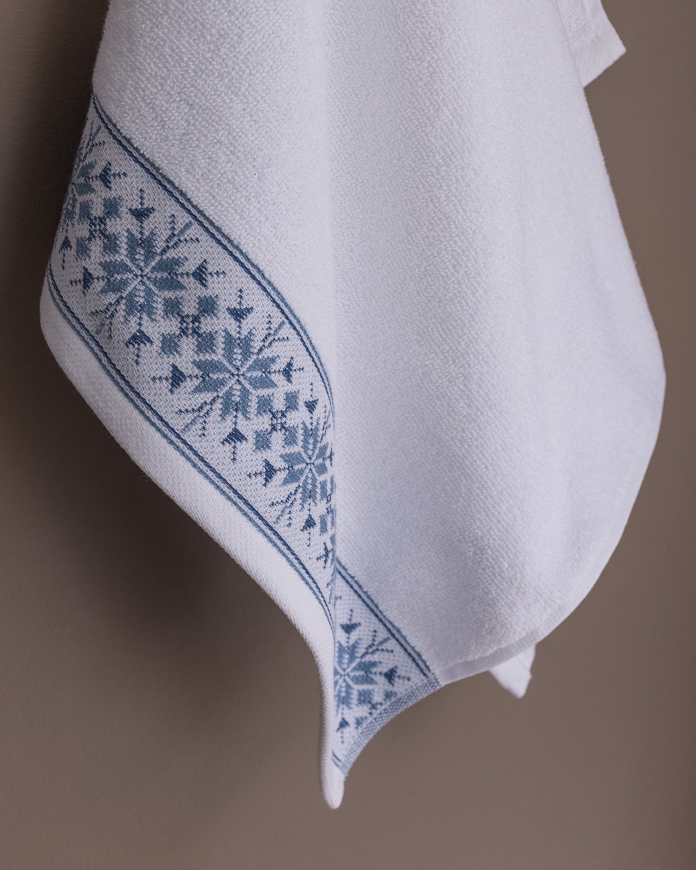 Caresse Face Towel - Madame Coco JO