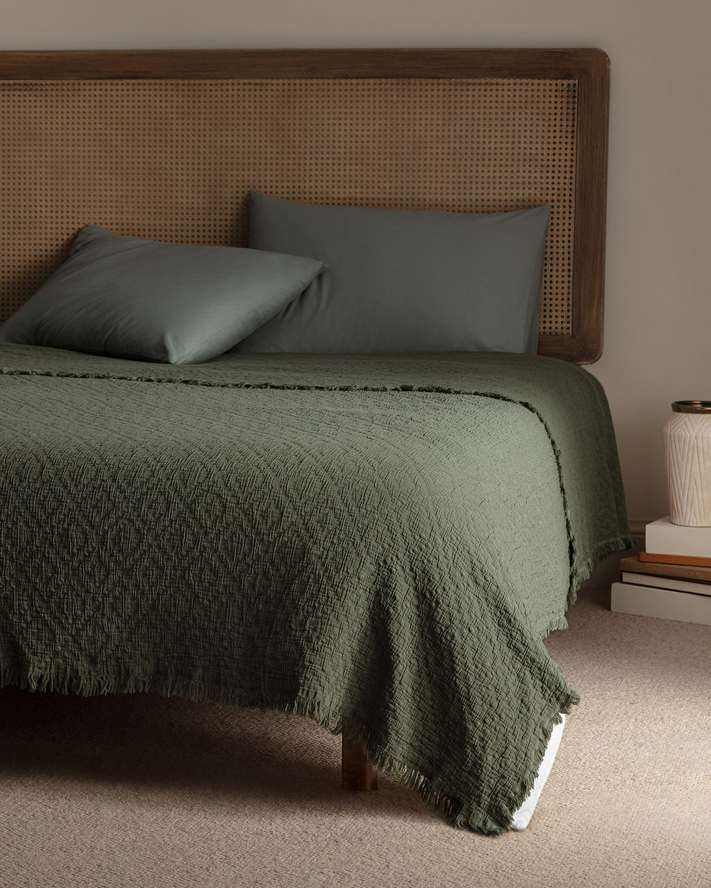 Vue King Size Bedspread - Madame Coco JO