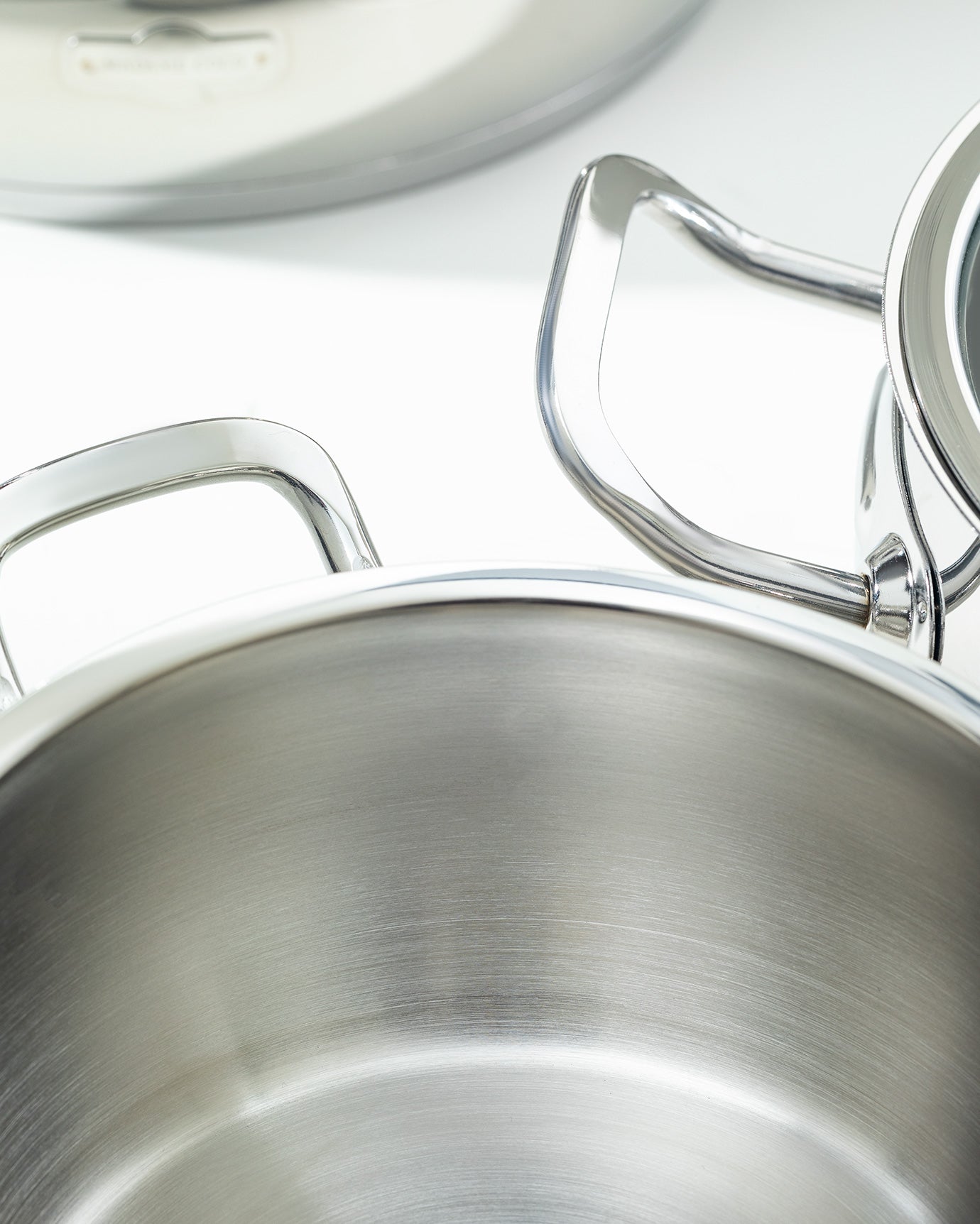 Ellipse 8 Pieces Cookware Set - Madame Coco JO