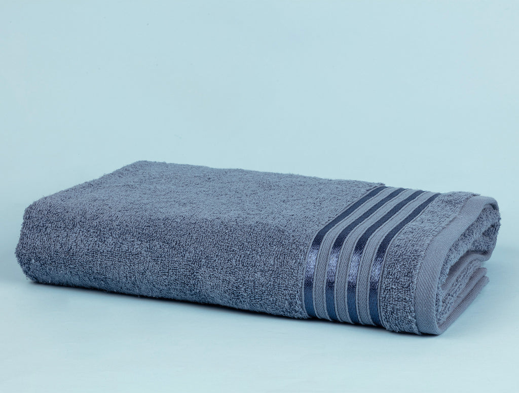 Maynor Flouche Bath Towel - Madame Coco JO