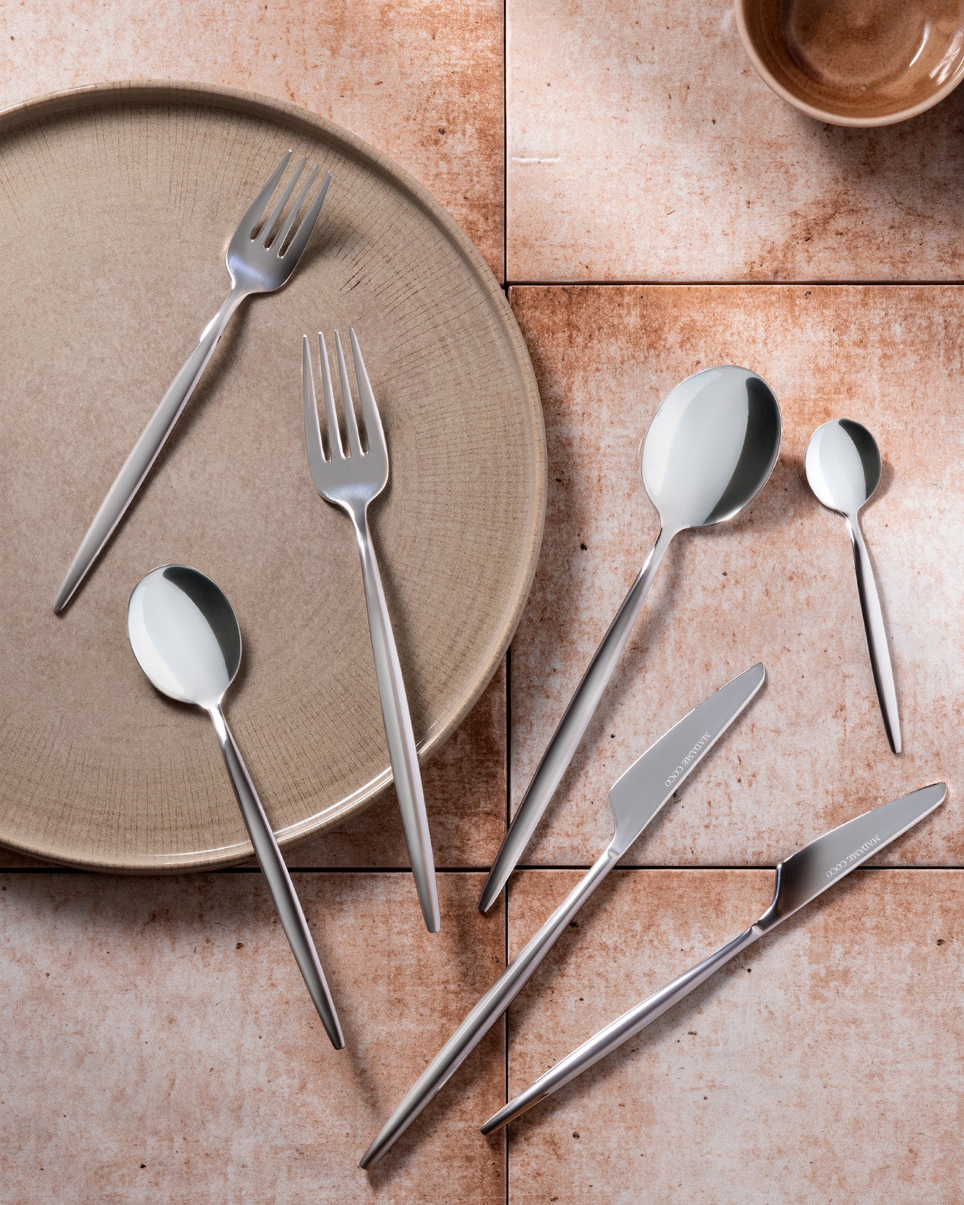 Freya 84 Pcs Cutlery Set - Madame Coco JO