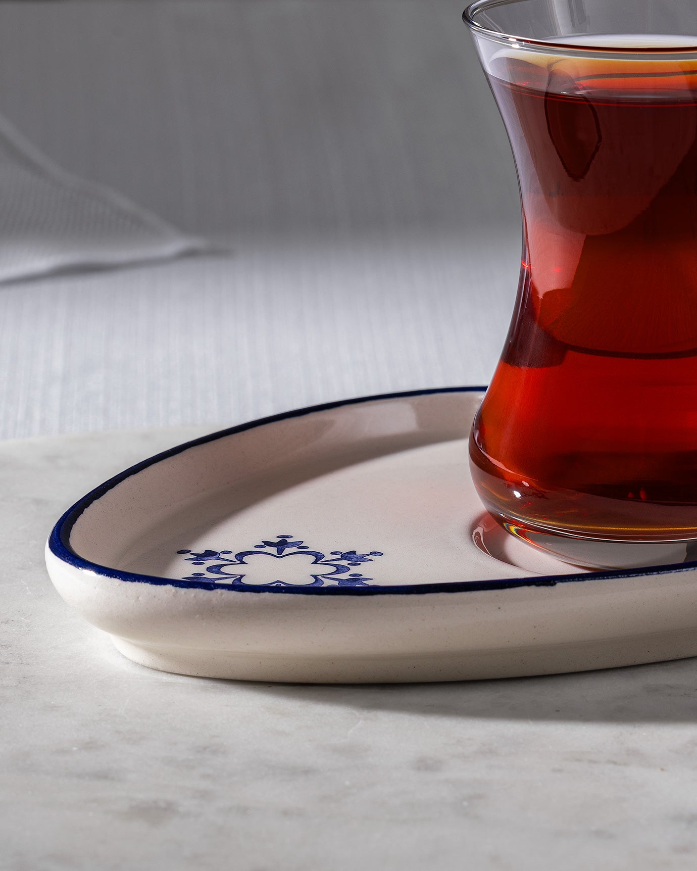 Vie Rouge Espérer 4-piece Tea Set - Madame Coco JO