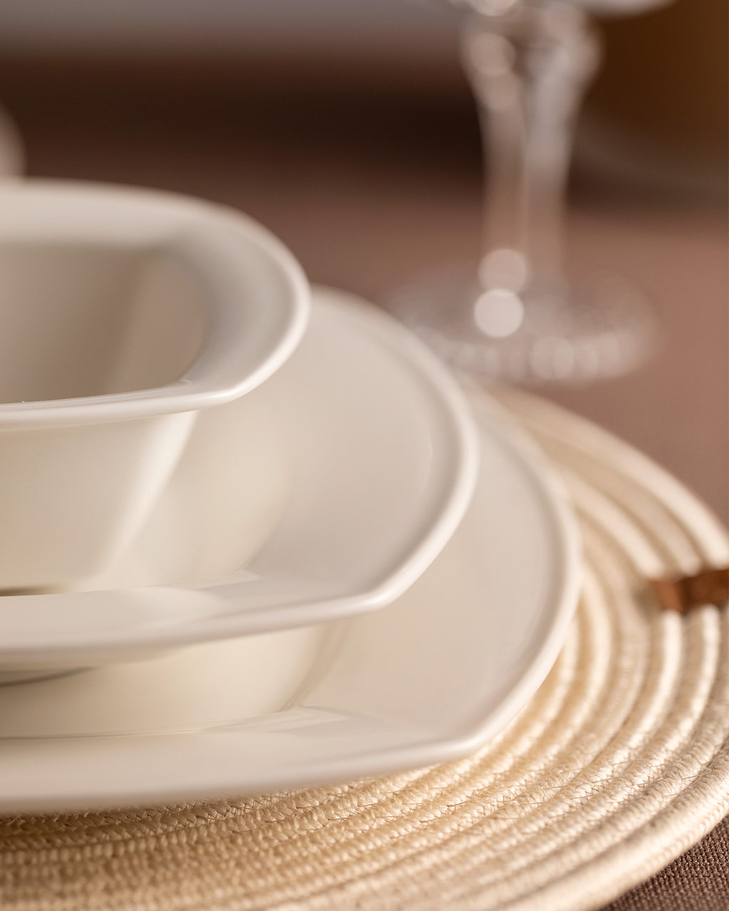 Noya Dinner Set  24 Pcs - Madame Coco JO