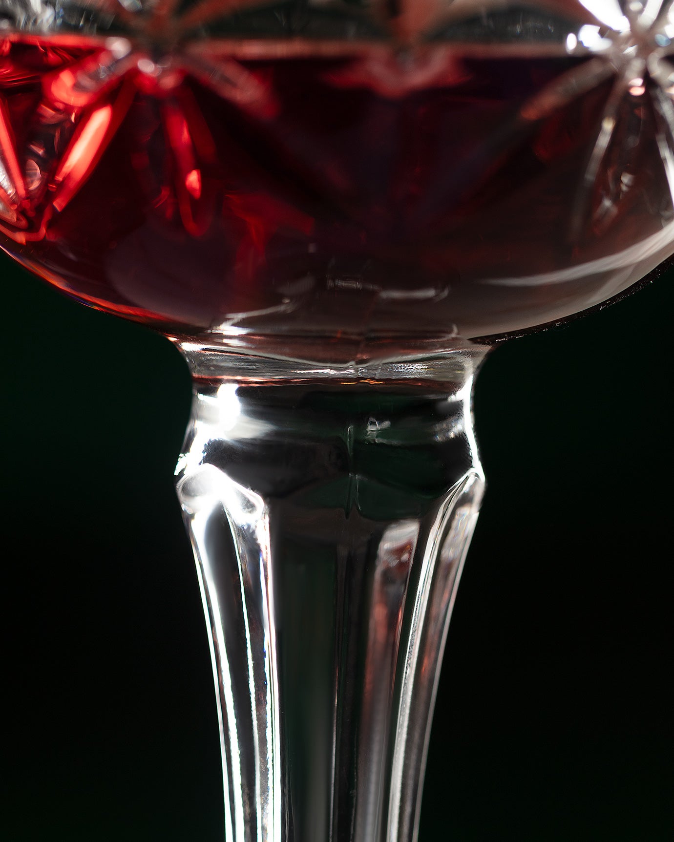 Estee 4-piece Tall Wine Glass Set - Madame Coco JO