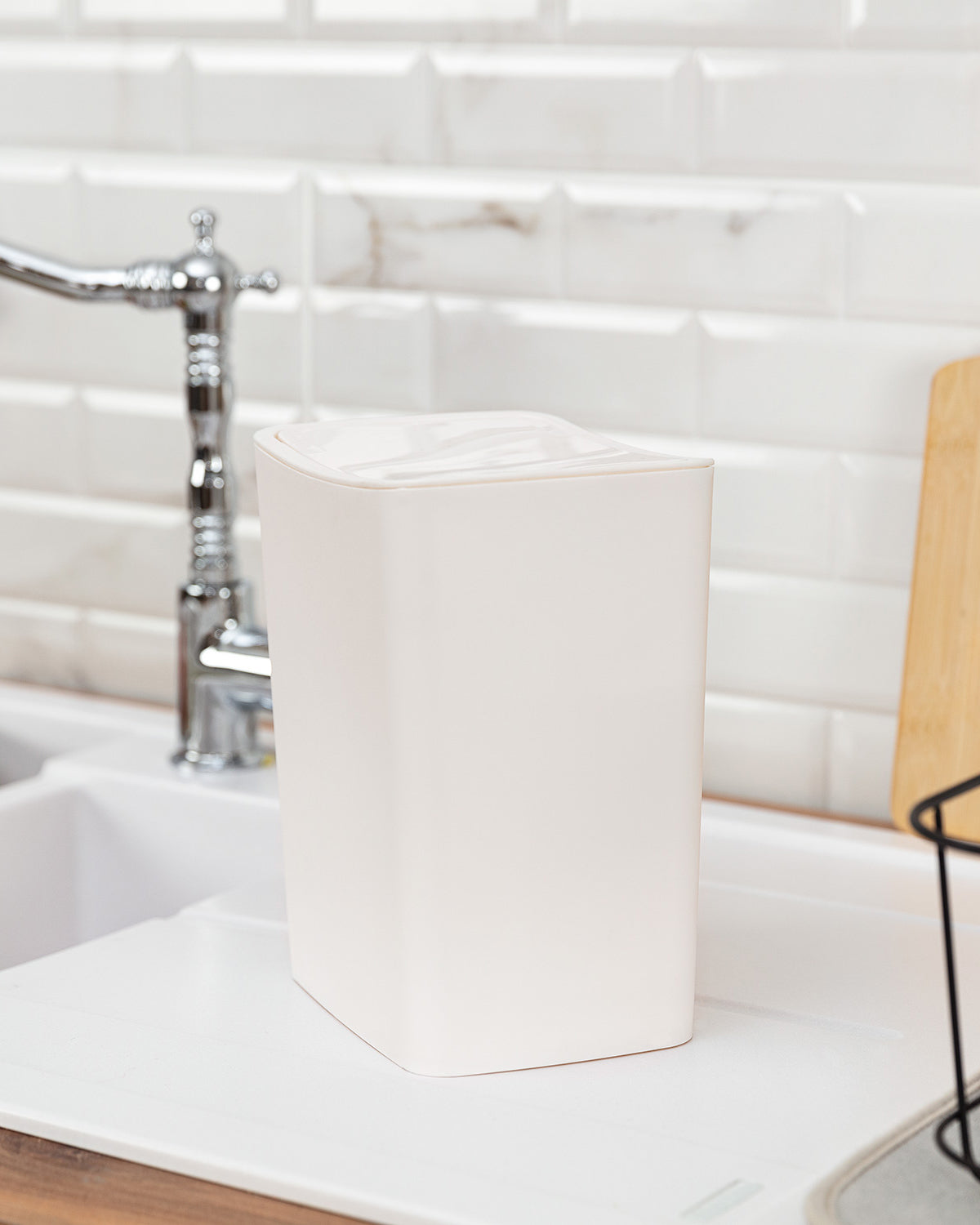 Olivier Switch Trash Can 4lt - Madame Coco JO