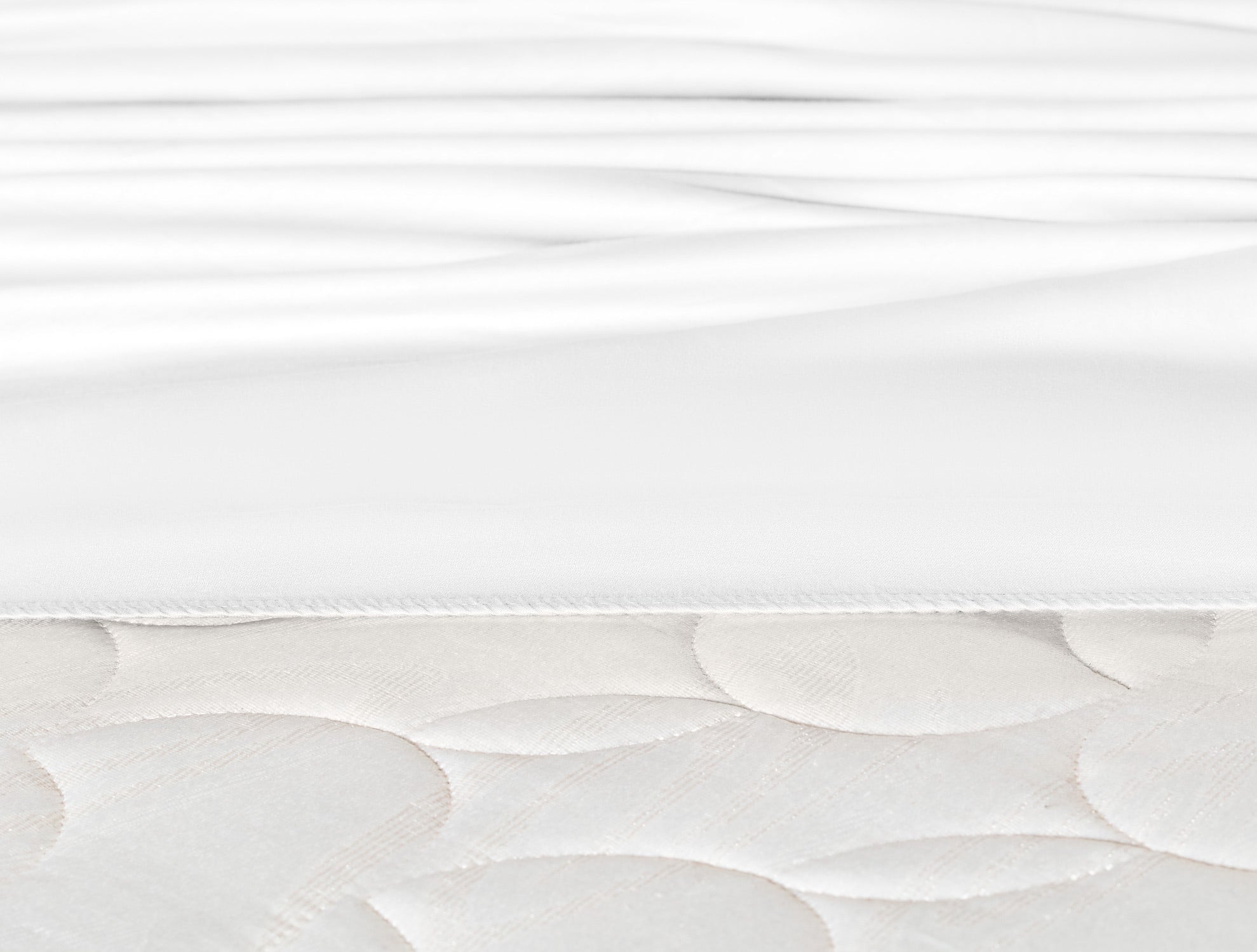 Ciel Satin Fitted Sheet - Madame Coco JO
