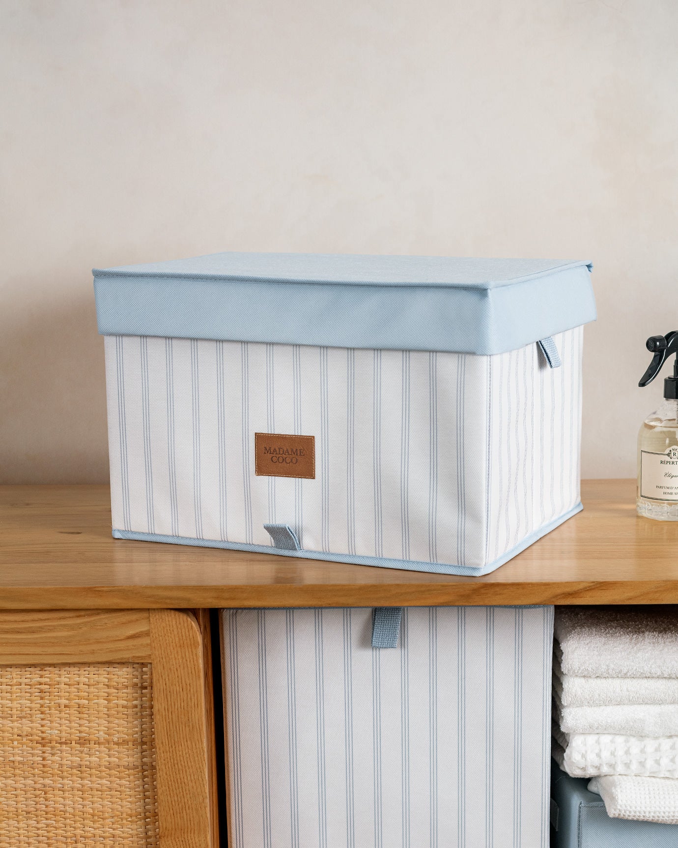 Nuage Regulatory Box With Lid - Madame Coco JO