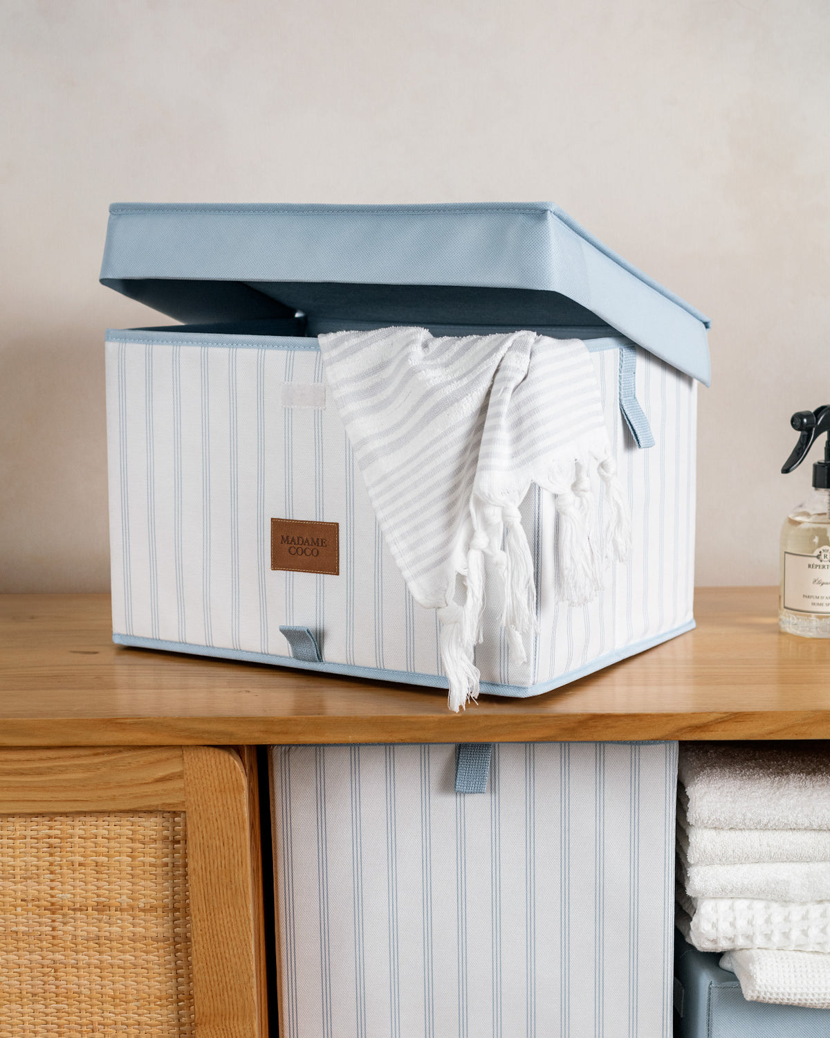 Nuage Regulatory Box With Lid - Madame Coco JO