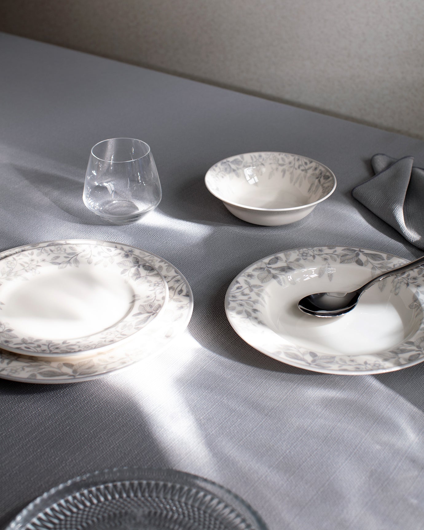 Loire 24 Piece Dinner Set - Madame Coco JO
