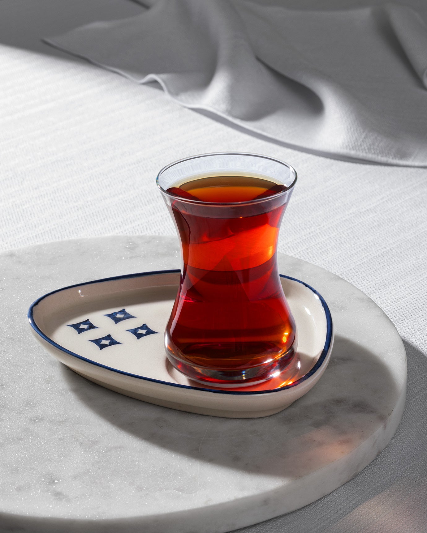 Vie Rouge Bourges 4-piece Tea Set - Madame Coco JO