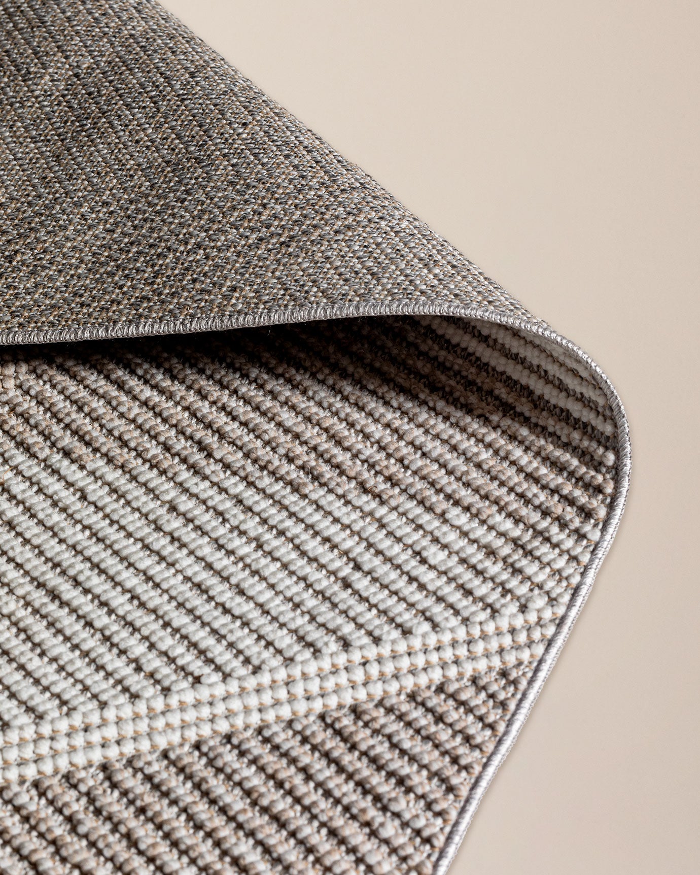 Grelot Carpet - Madame Coco JO
