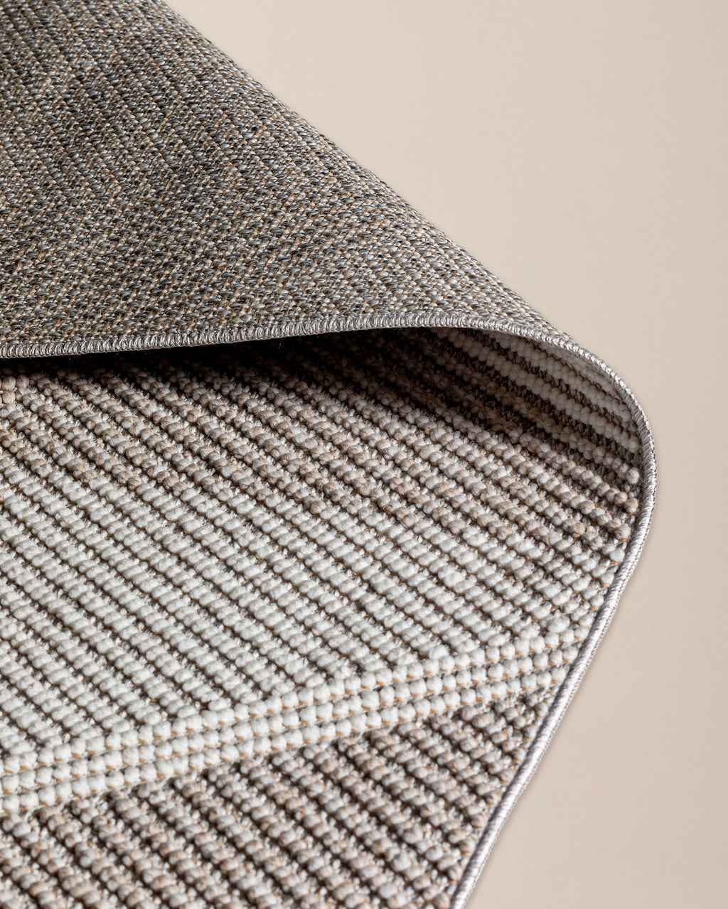 Grelot Carpet - Madame Coco JO