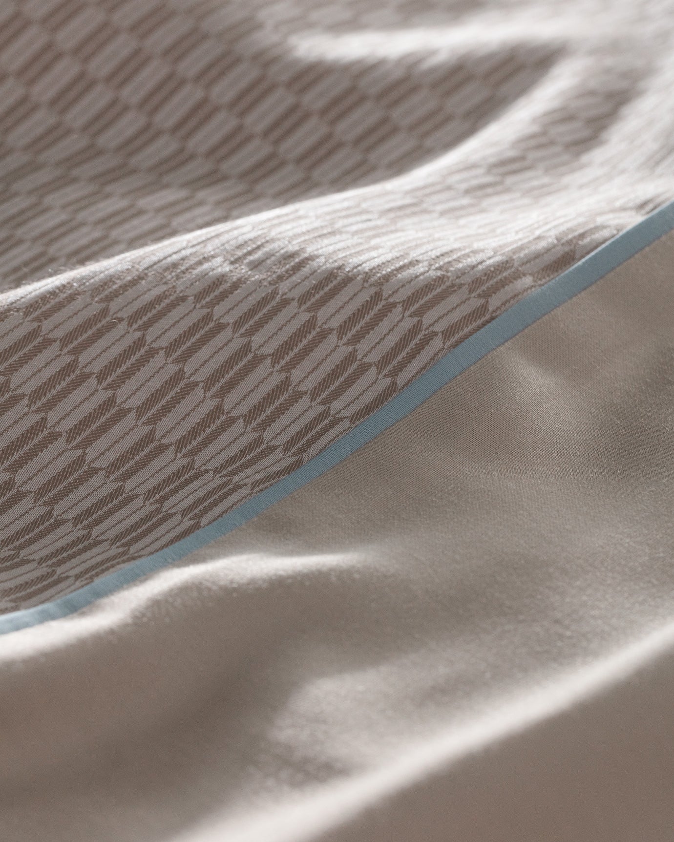 Calore King Size Bamboo Satin Duvet Cover Set - Madame Coco JO