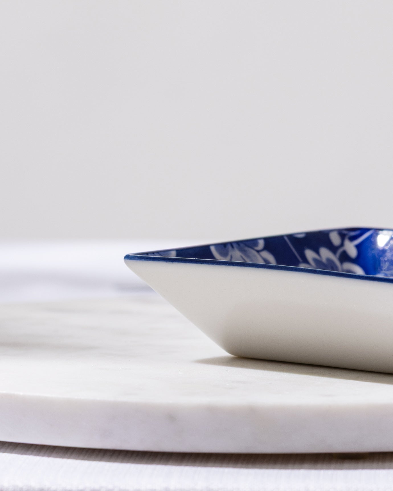 Reve Bleu Vista Square Plate - Madame Coco JO