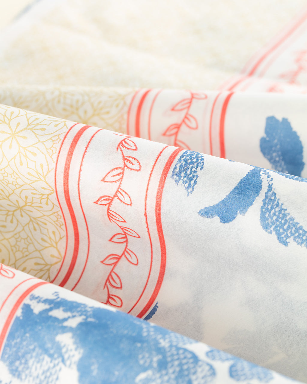 Laurette Disposable Tablecloth - Madame Coco JO