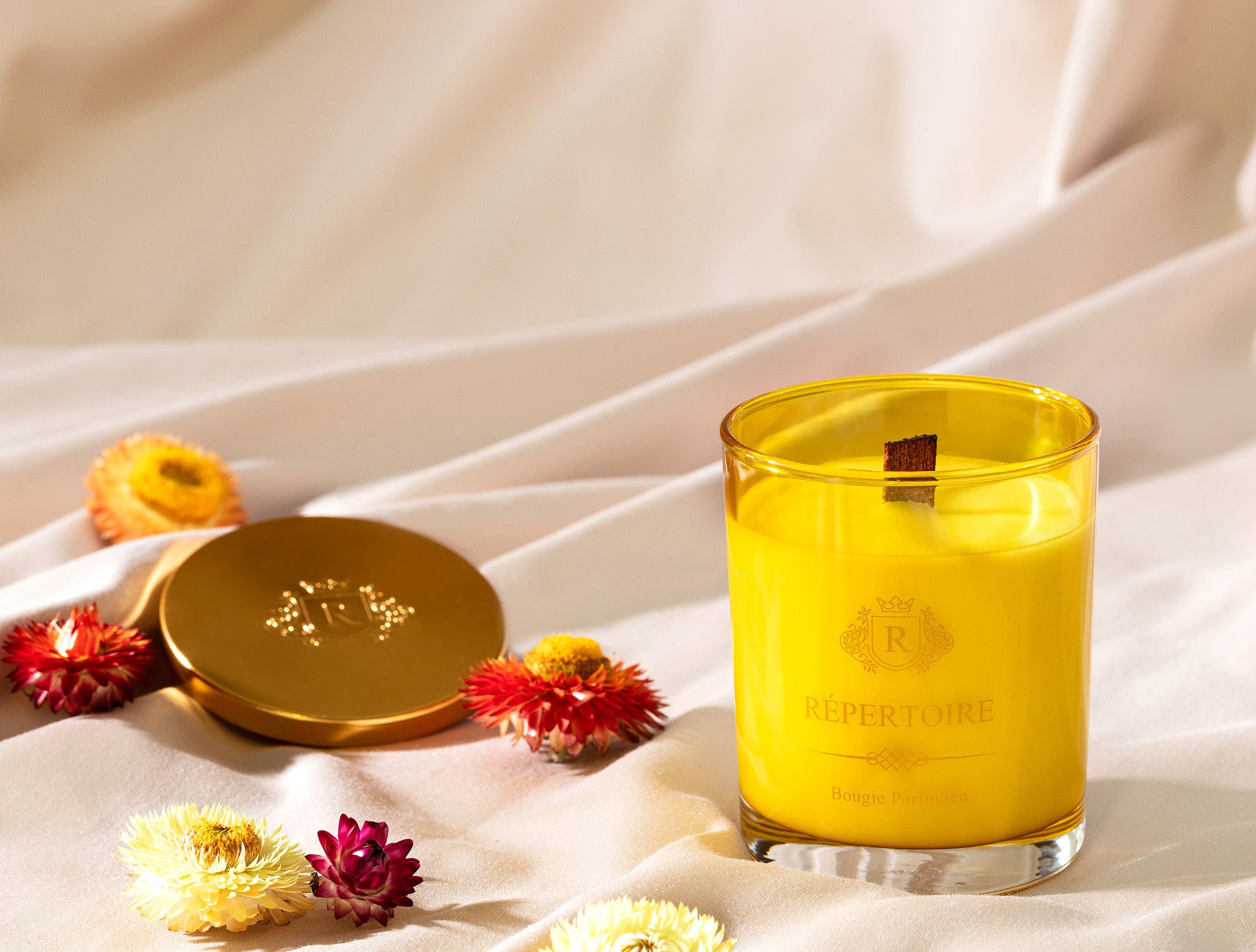 Répertoire Scented Wooden Wick Glass Candle - Madame Coco JO