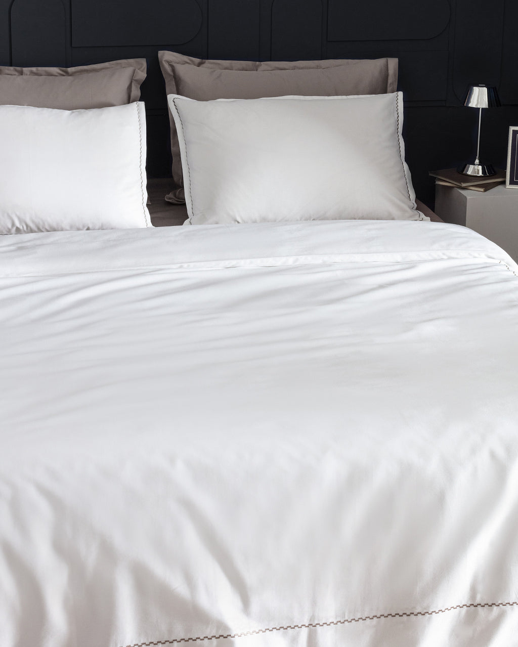Laila Duvet Cover Set - Embroidered - Satin - Madame Coco JO