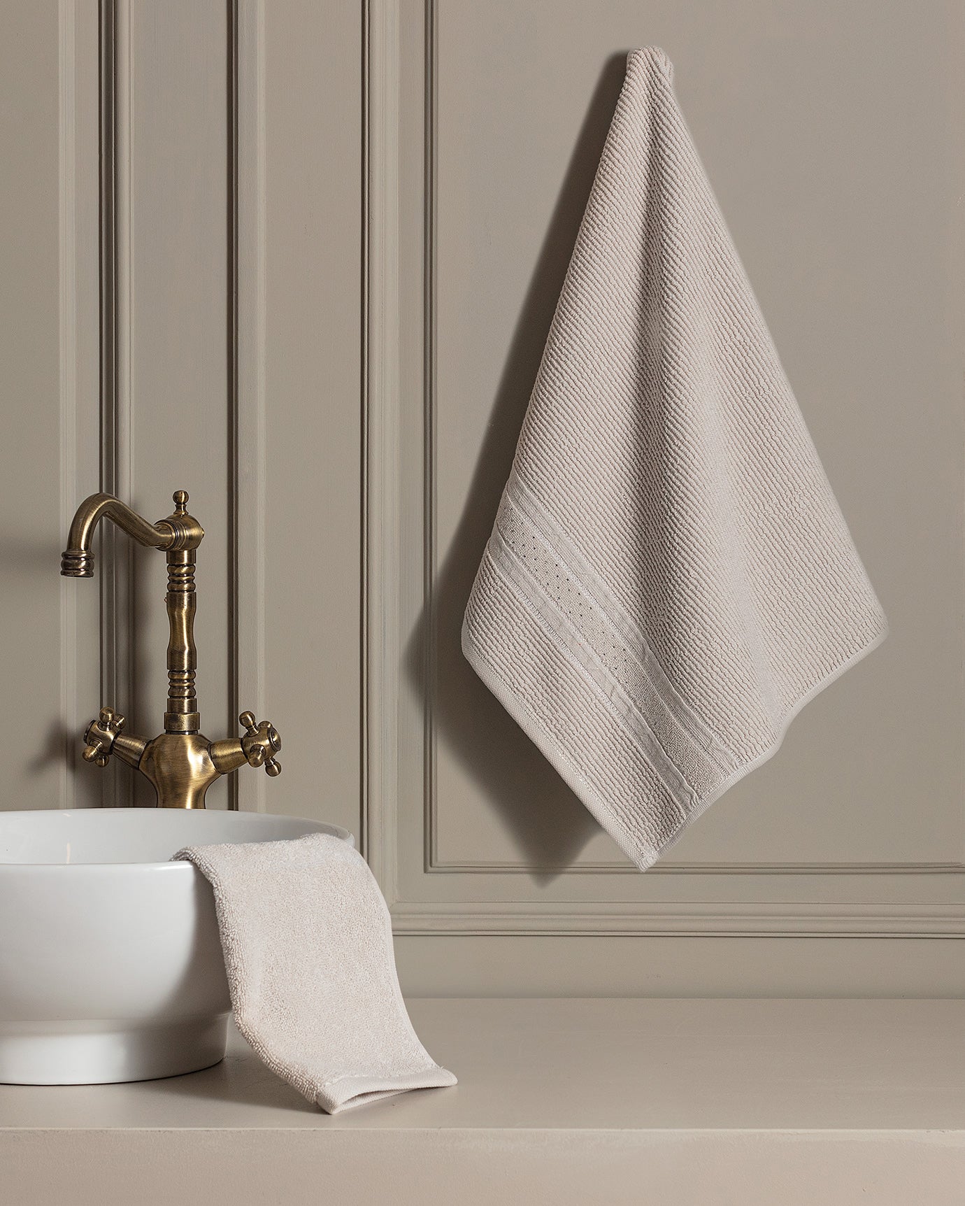 Alice Face Towel - Madame Coco JO